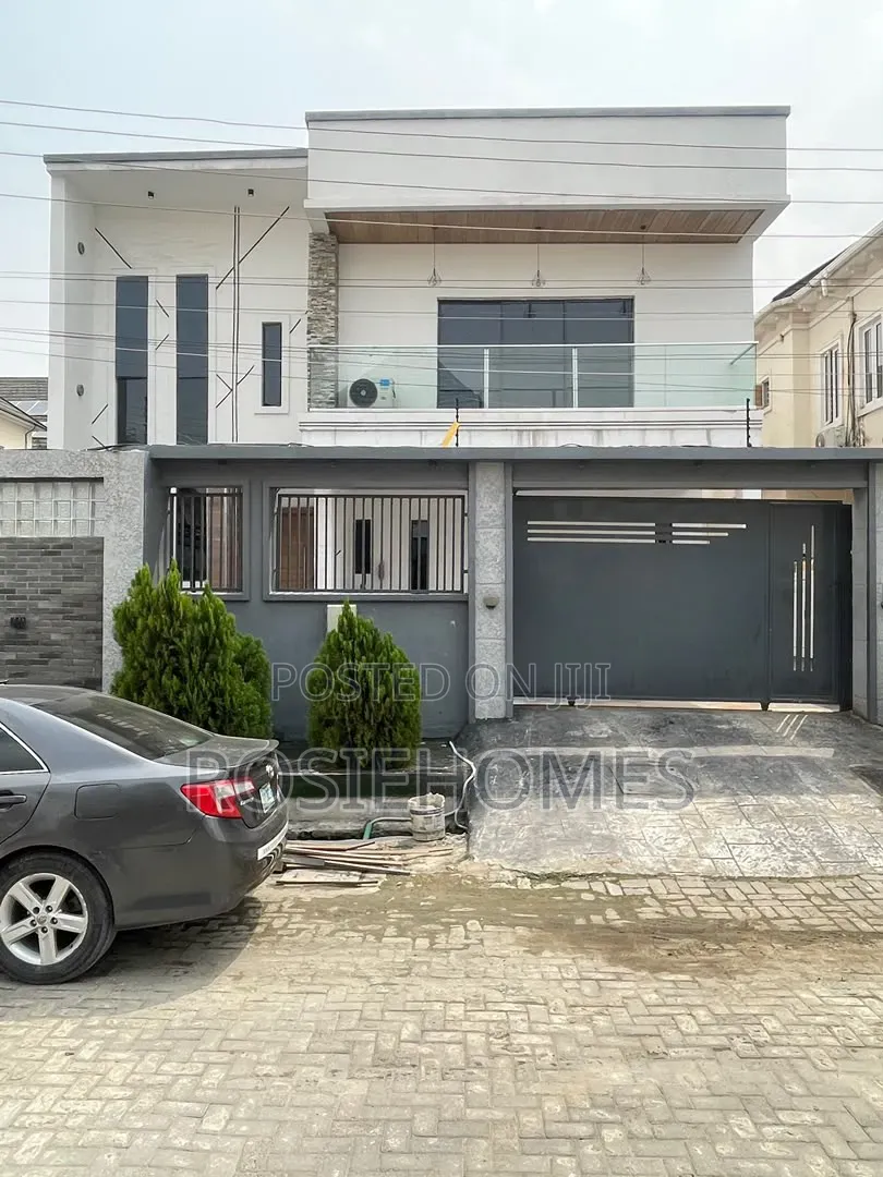 Furnished 4bdrm Duplex in Chevron for rent