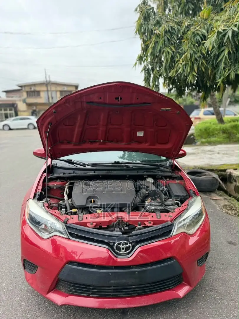 Toyota Corolla 2014 Red