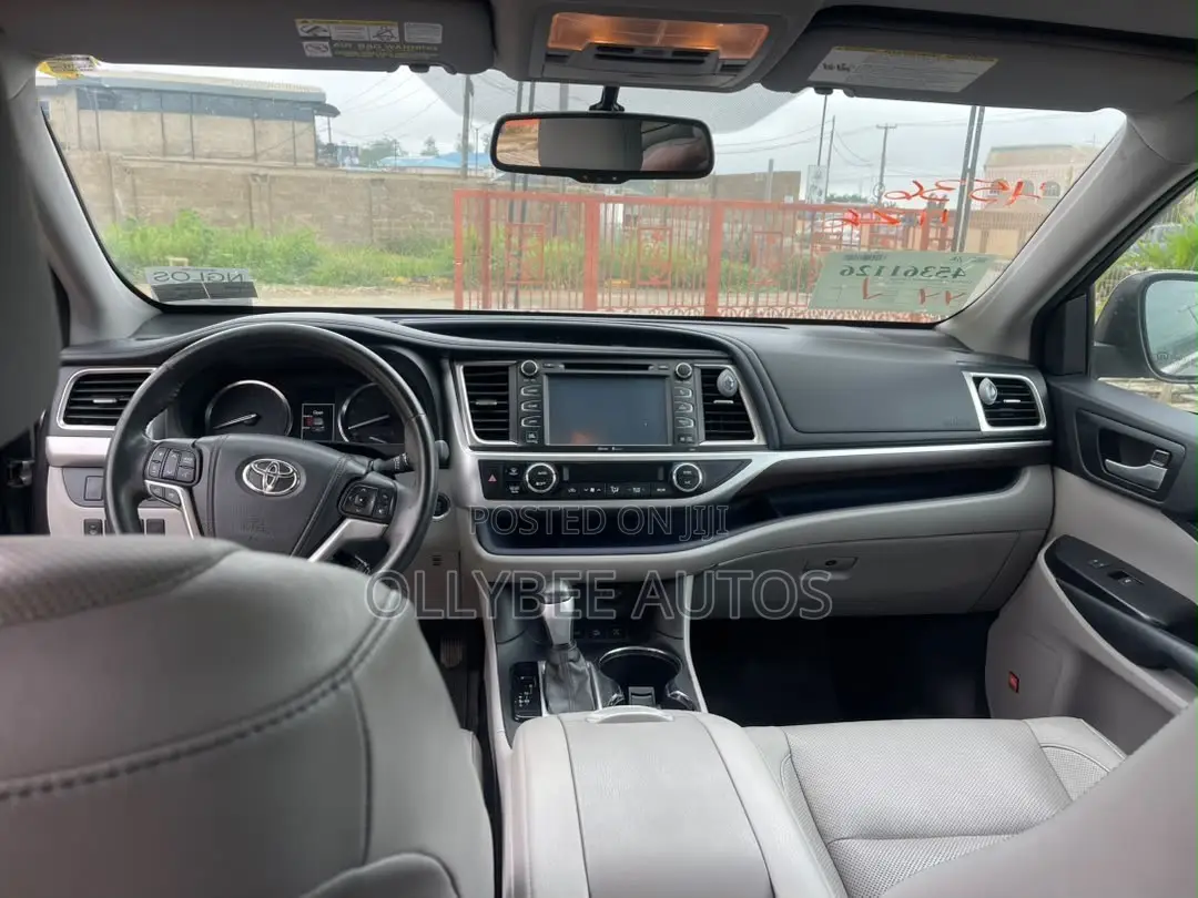 Toyota Highlander Limited 4dr SUV AWD (3.5L 6cyl 6A) 2014 Brown