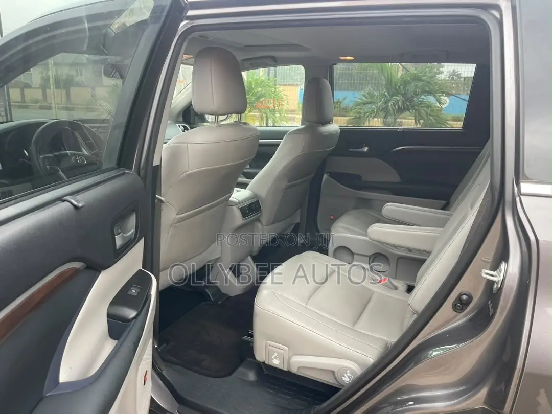 Toyota Highlander Limited 4dr SUV AWD (3.5L 6cyl 6A) 2014 Brown