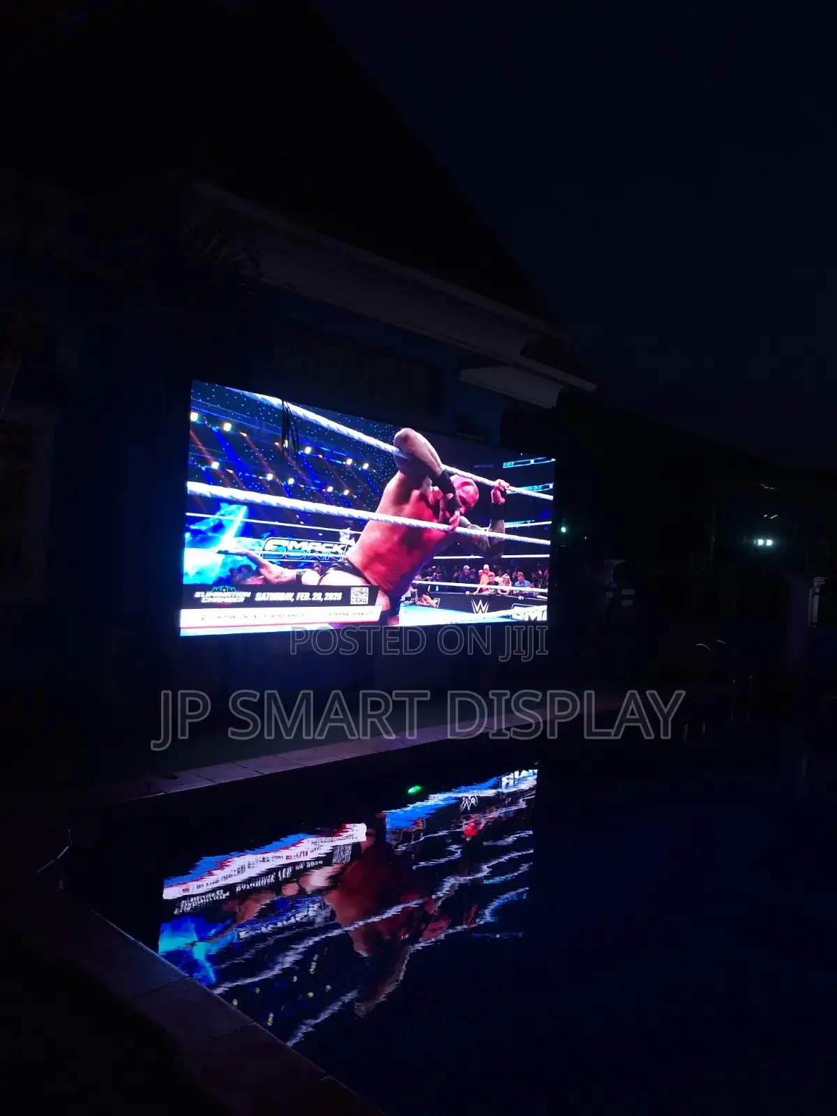 P4 Outdoor Hotel Screens
