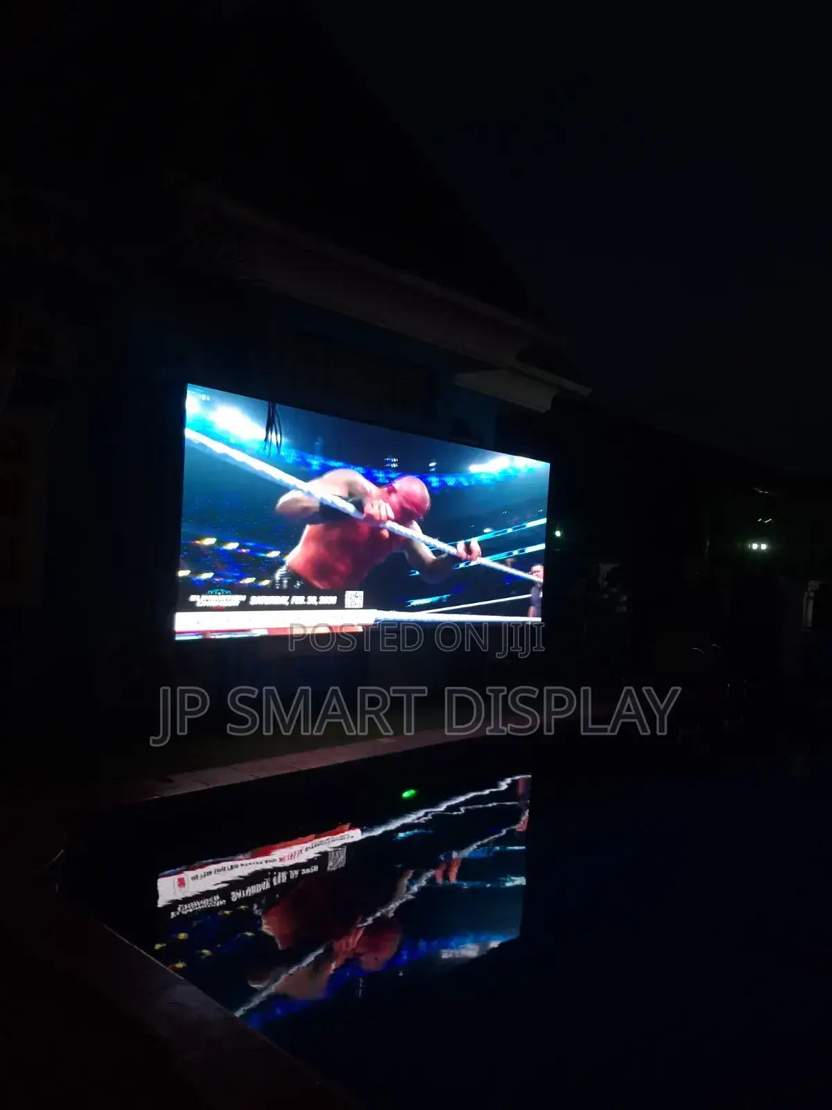 P4 Outdoor Hotel Screens