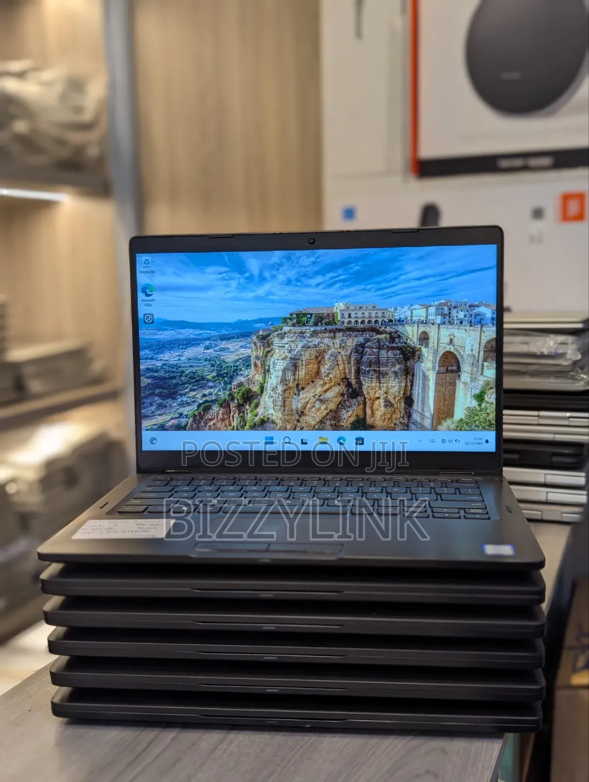 Laptop Dell Latitude 5300 2-in-1 8GB Intel Core i7 SSD 256GB