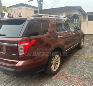 Ford Explorer XLT 4dr SUV AWD (3.5L 6cyl 6A) 2015 Burgundy