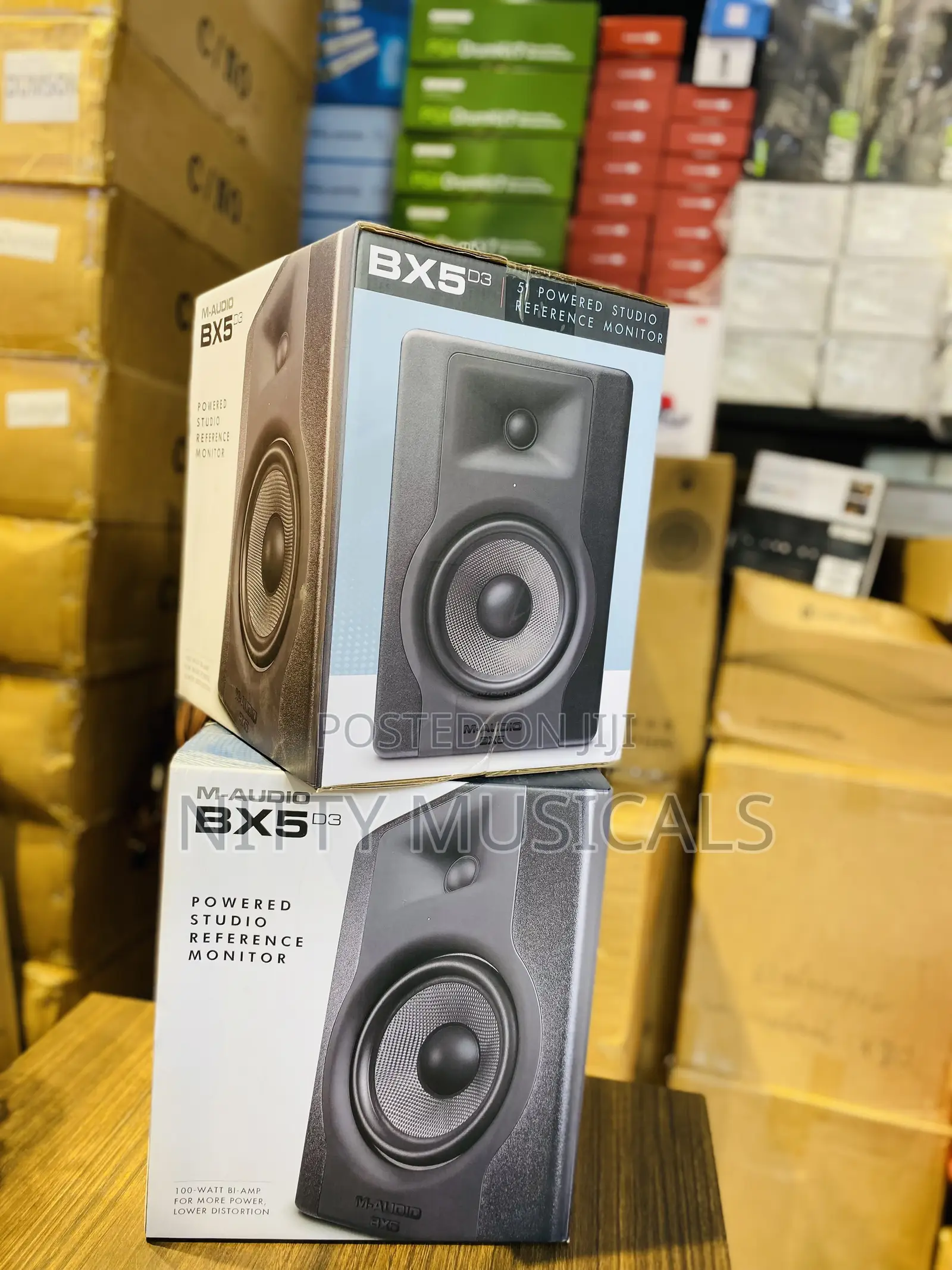 BX5D3 Powered Studio Reference Monitor Speakers