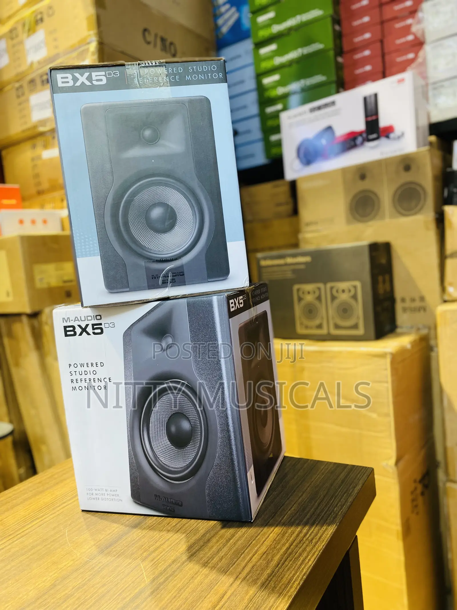 BX5D3 M-Audio 5” Bi-Amped Studio Monitor Speakers
