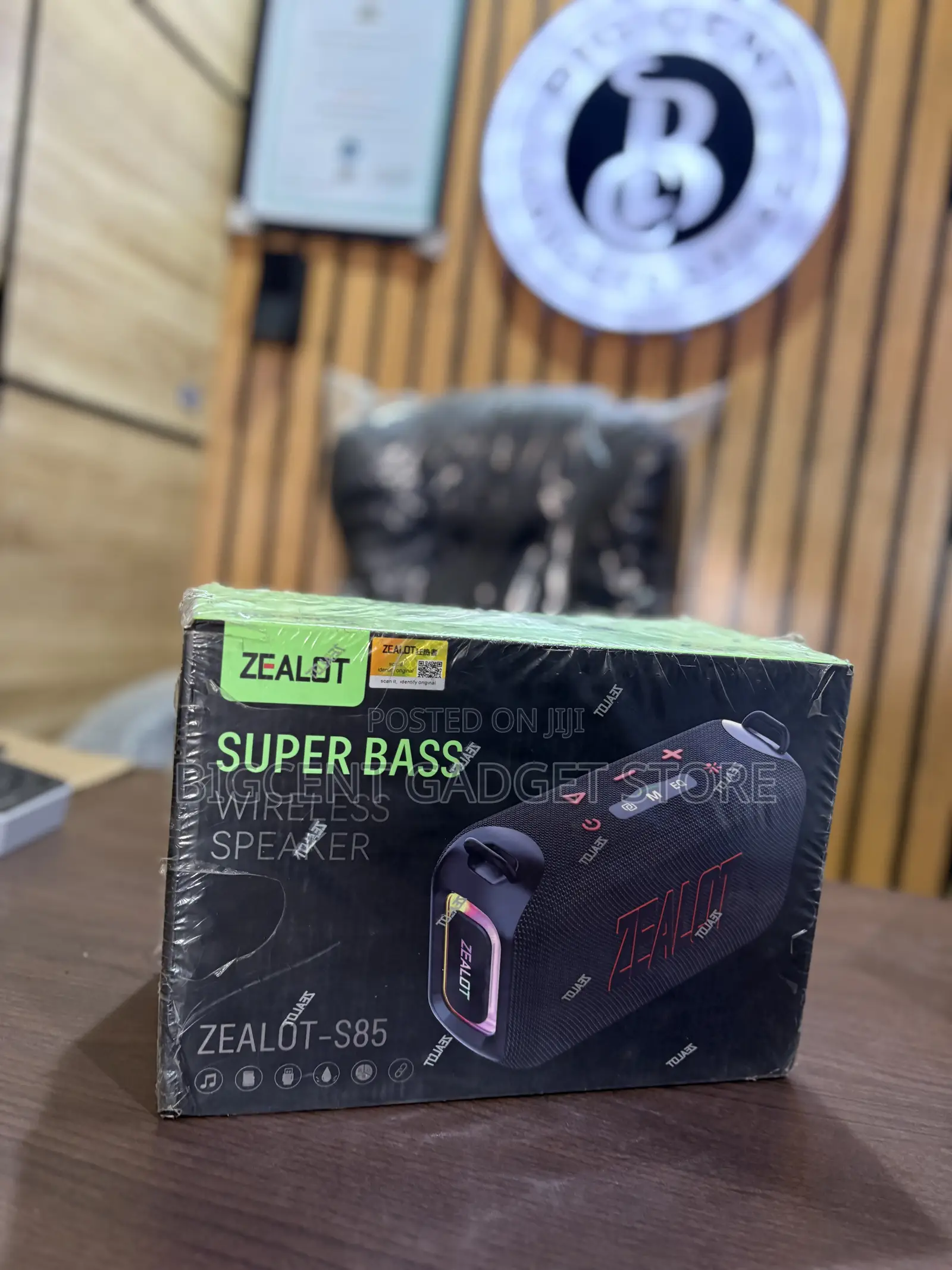 Brand New Zealot-S85