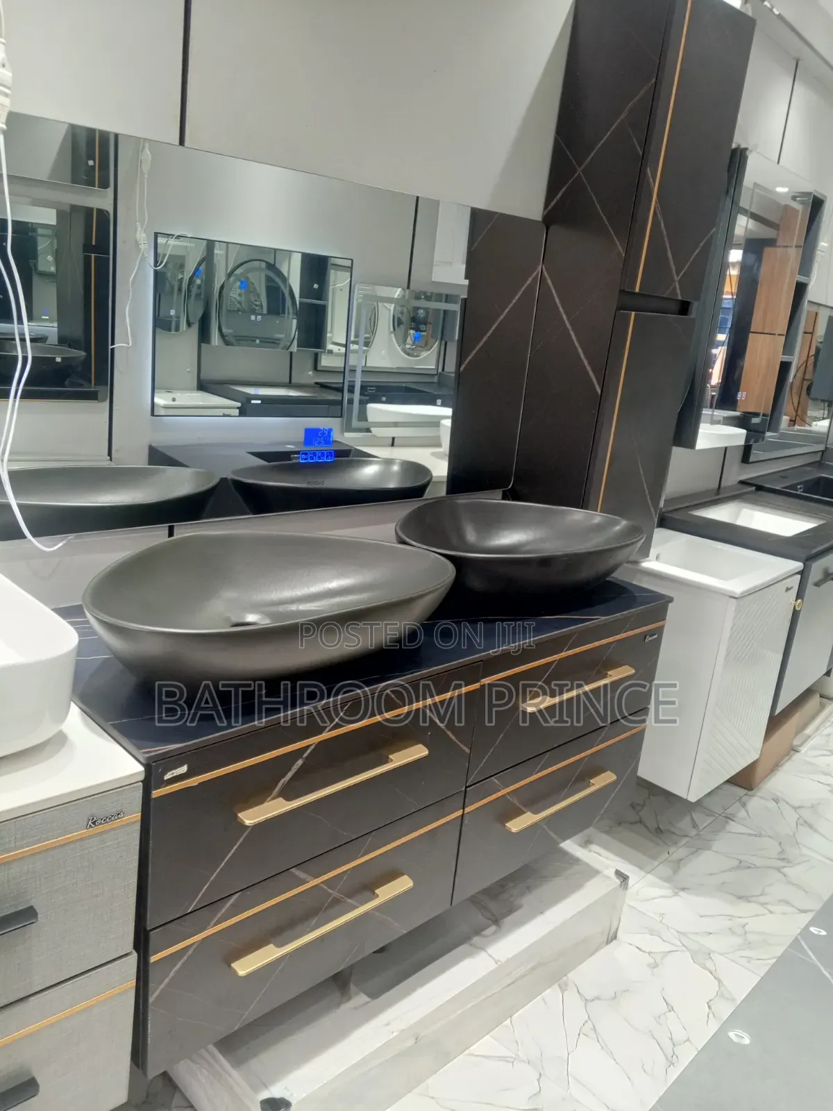 Double Bowl Carbinet Black Basin With LED Mirror