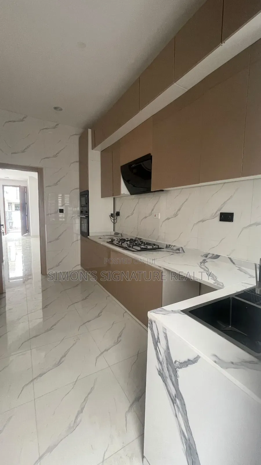 4bdrm Duplex in Ikota Gra for sale
