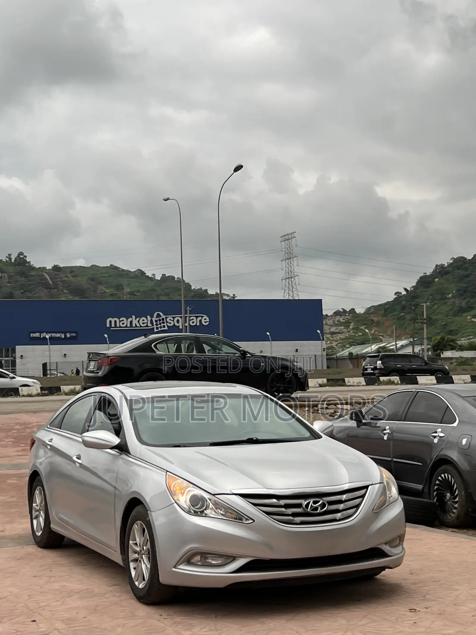 Hyundai Sonata SE Sedan FWD (2.4L 4cyl 6A) 2013 Silver