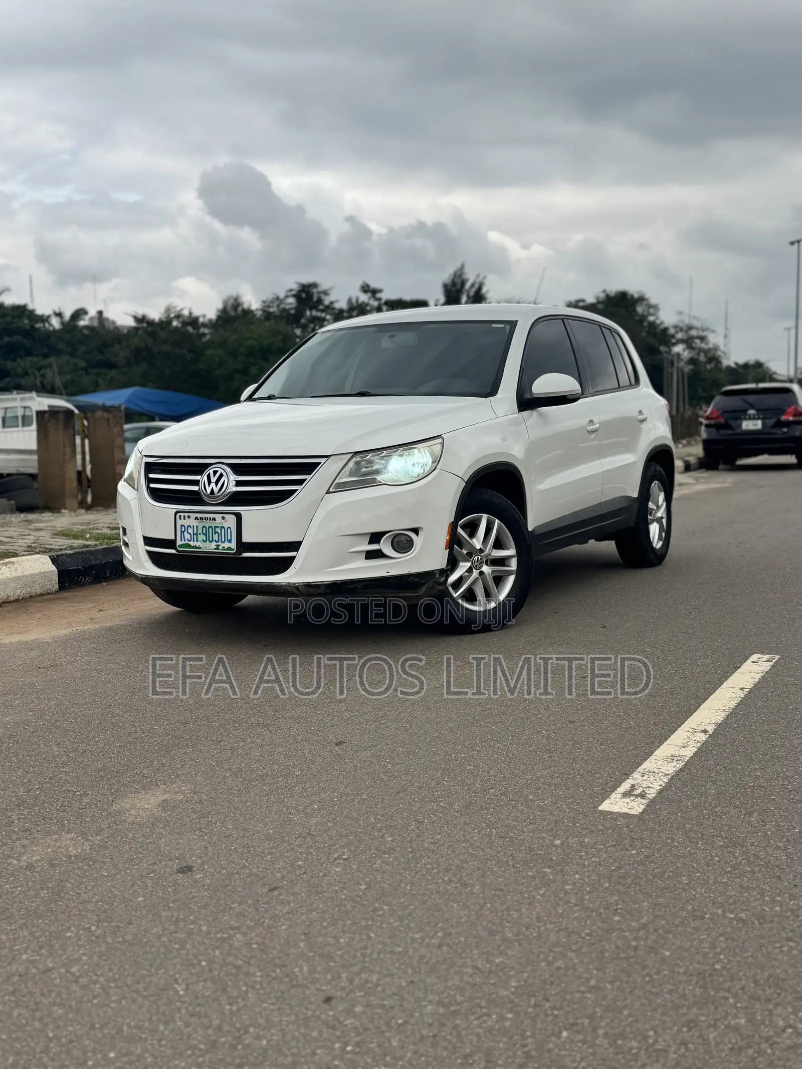Volkswagen Tiguan 2011 White