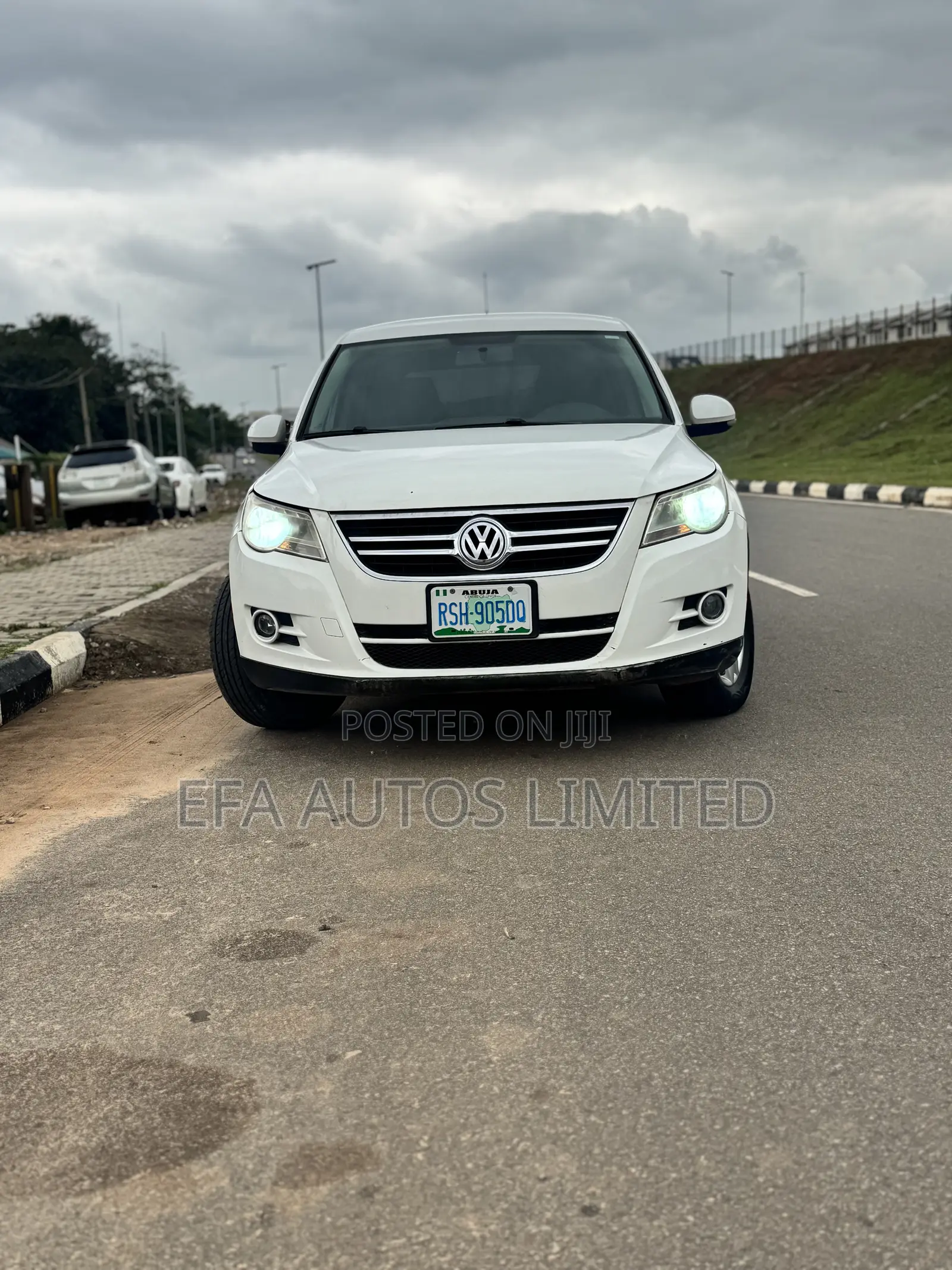 Volkswagen Tiguan 2011 White