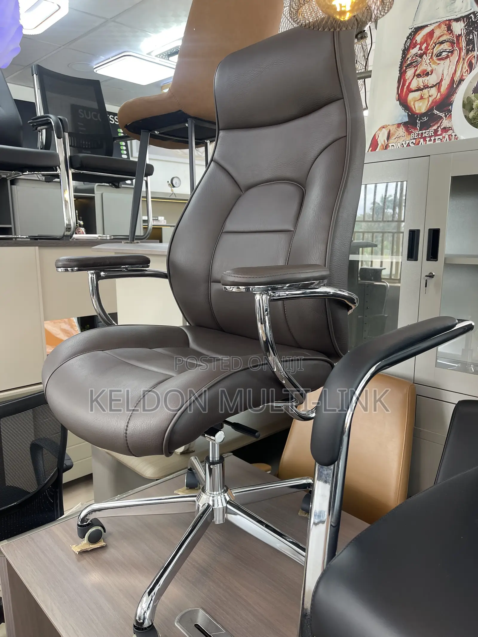 Leather Swivel Chair/Black/Brown/ Quality Foreign Leather Chair