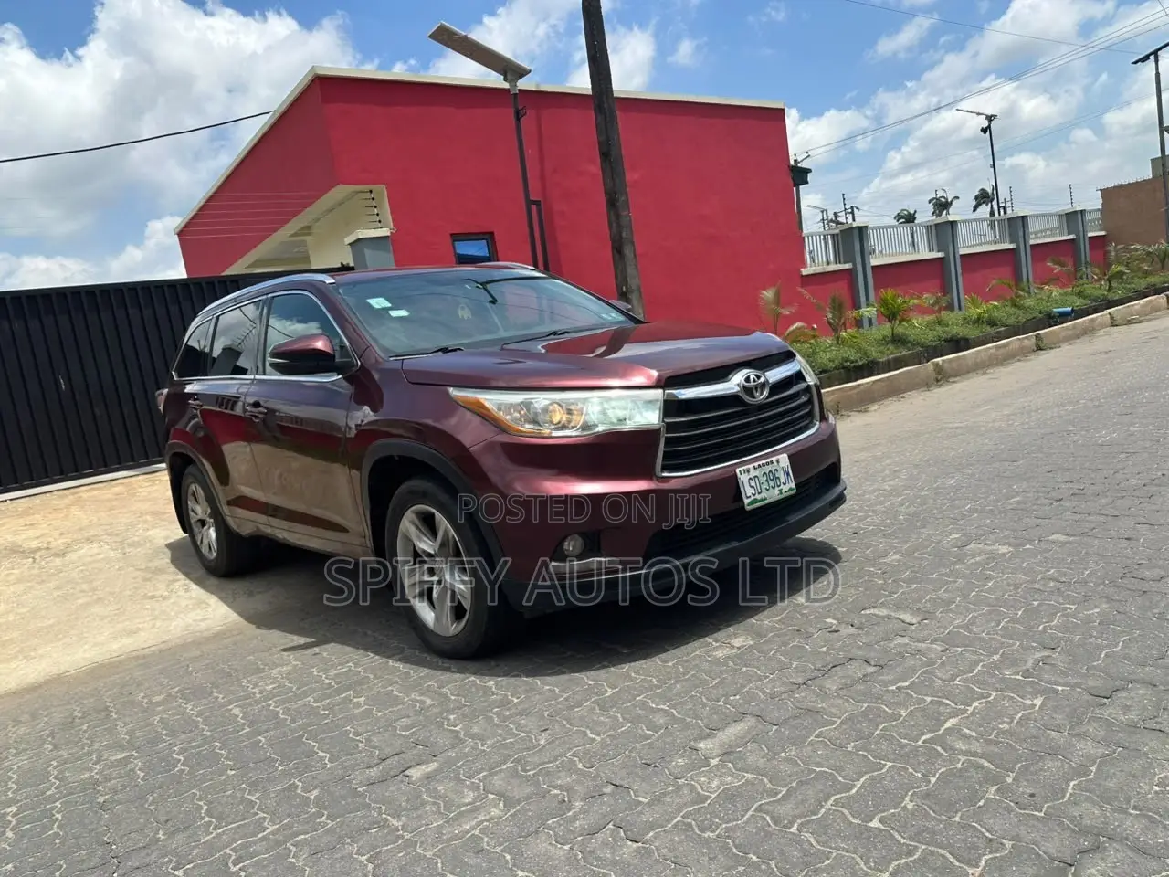 Toyota Highlander XLE 4dr SUV AWD (3.5L 6cyl 6A) 2015 Burgundy