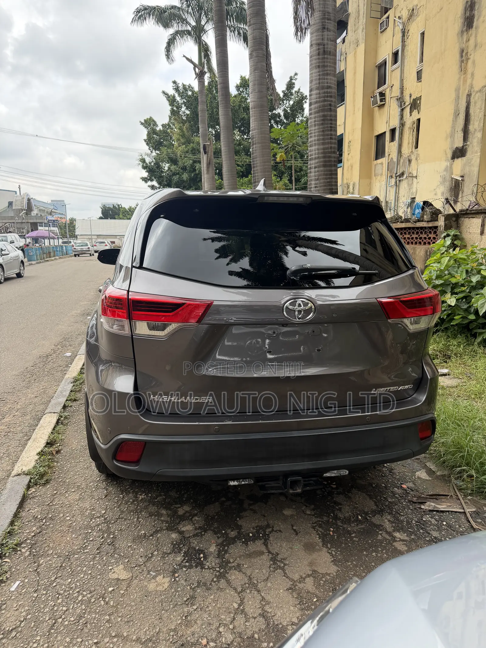 Toyota Highlander Limited 4x4 V6 (3.5L 6cyl 8A) 2018 Gray