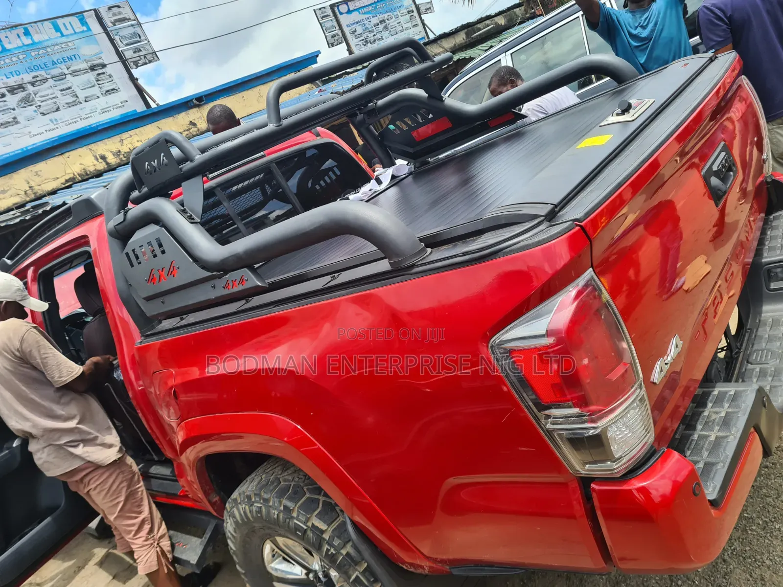 Manual Rolling Boot Cover With Off-Road 4x4 Bar for Tacoma ":$#