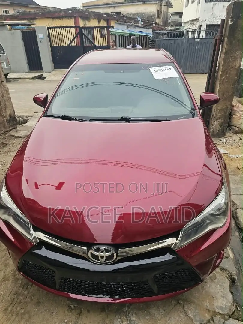 Toyota Camry SE 4dr Sedan (2.5L 4cyl 6A) 2015 Burgundy