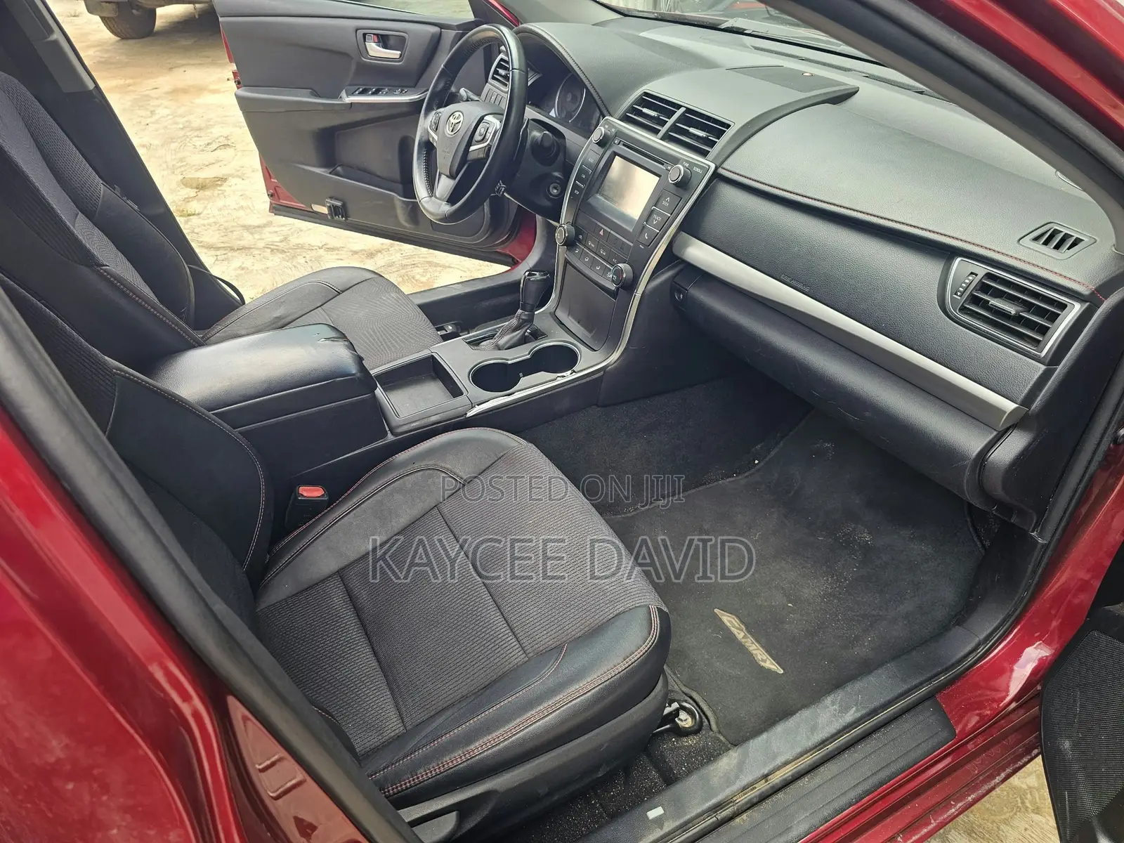 Toyota Camry SE 4dr Sedan (2.5L 4cyl 6A) 2015 Burgundy