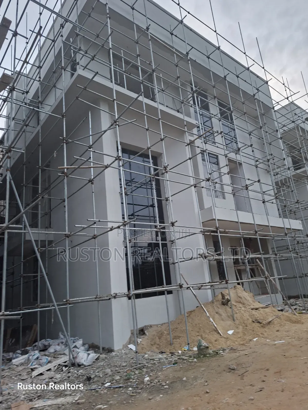4bdrm Duplex in Ikeja GRA for Sale