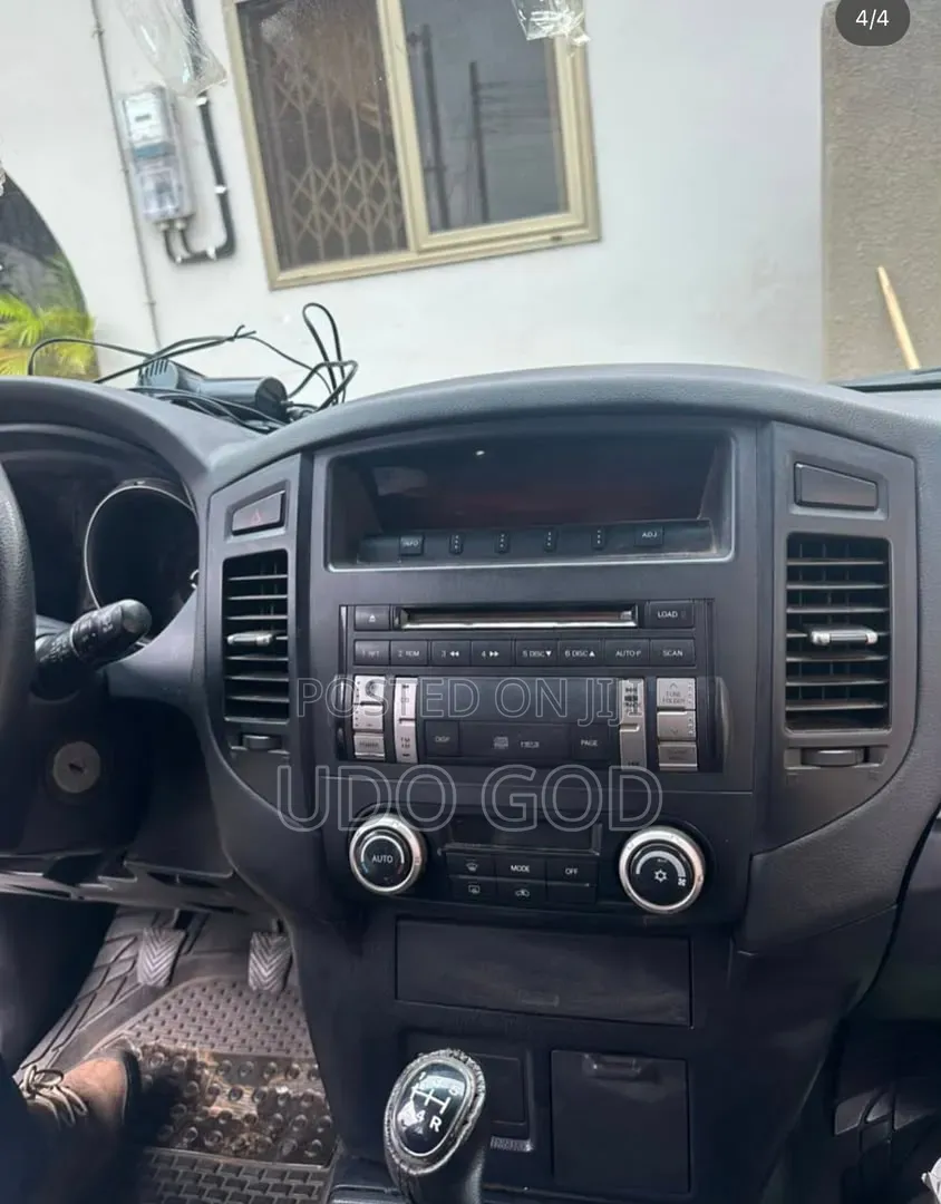 Mitsubishi Pajero 2006-2014 Android Screen