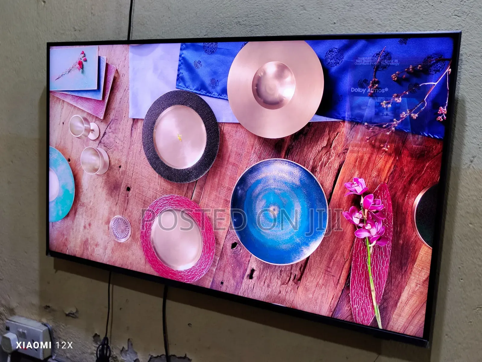 43" Samsung Neo Qled 4k Qn90b Bezel-Less Screen Gaming Smart TV 2022