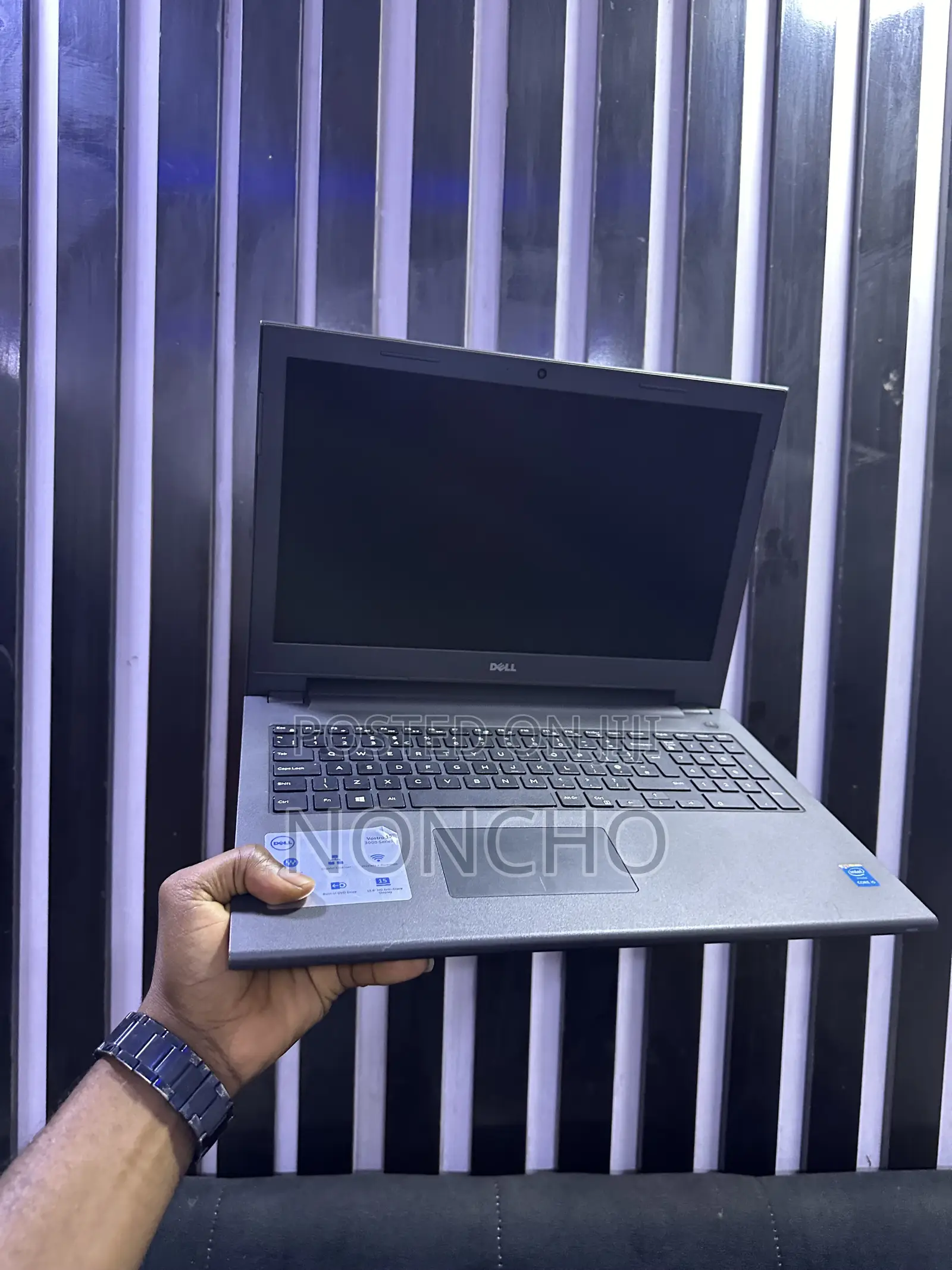 Laptop Dell Vostro 15 3000 4GB Intel Core i5 HDD 500GB