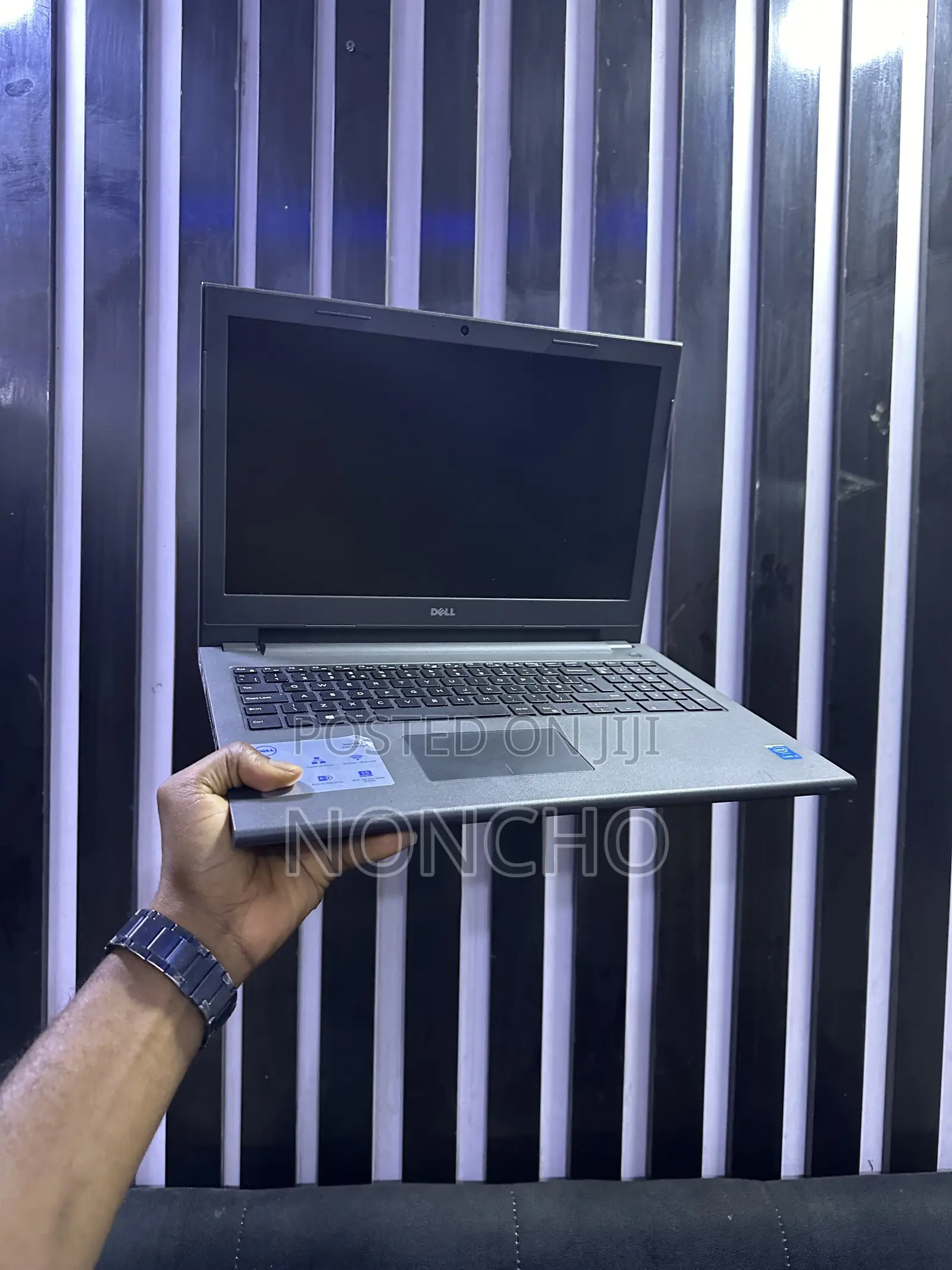 Laptop Dell Vostro 15 3000 4GB Intel Core i5 HDD 500GB