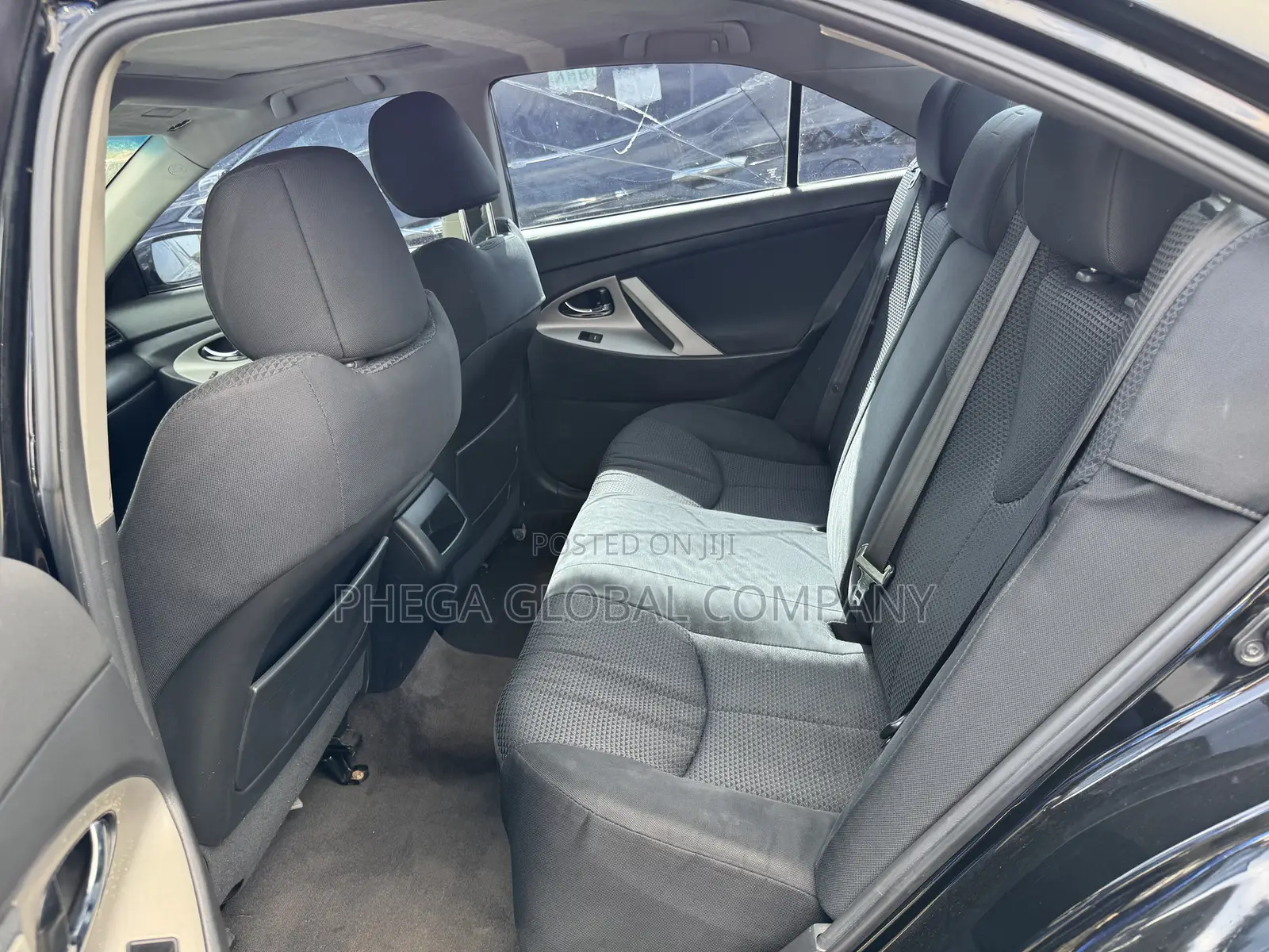 Toyota Camry SE 4dr Sedan (2.5L 4cyl 6A) 2011 Black