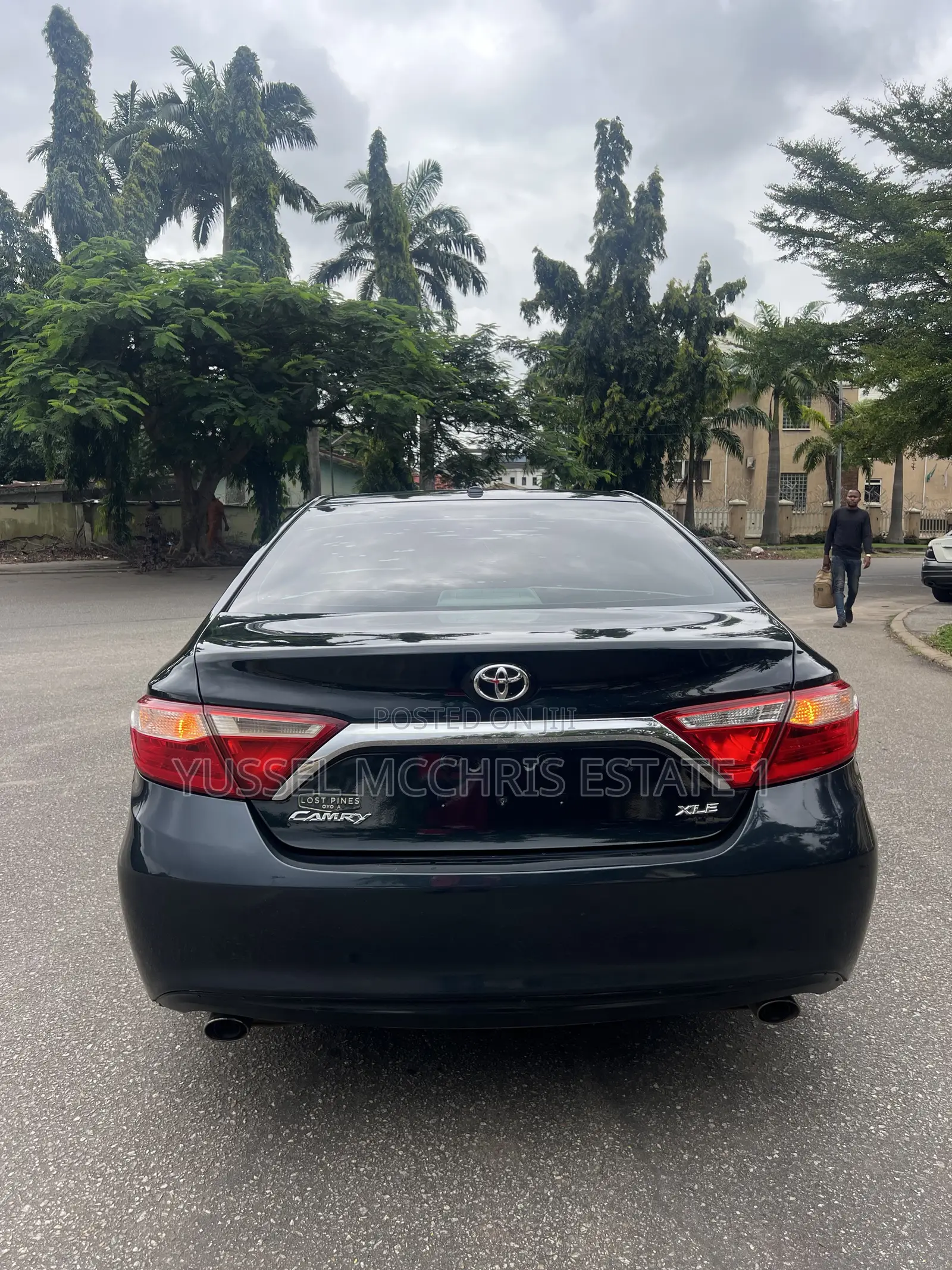 Toyota Camry XLE V6 4dr Sedan (3.6L 6cyl 6A) 2016 Blue
