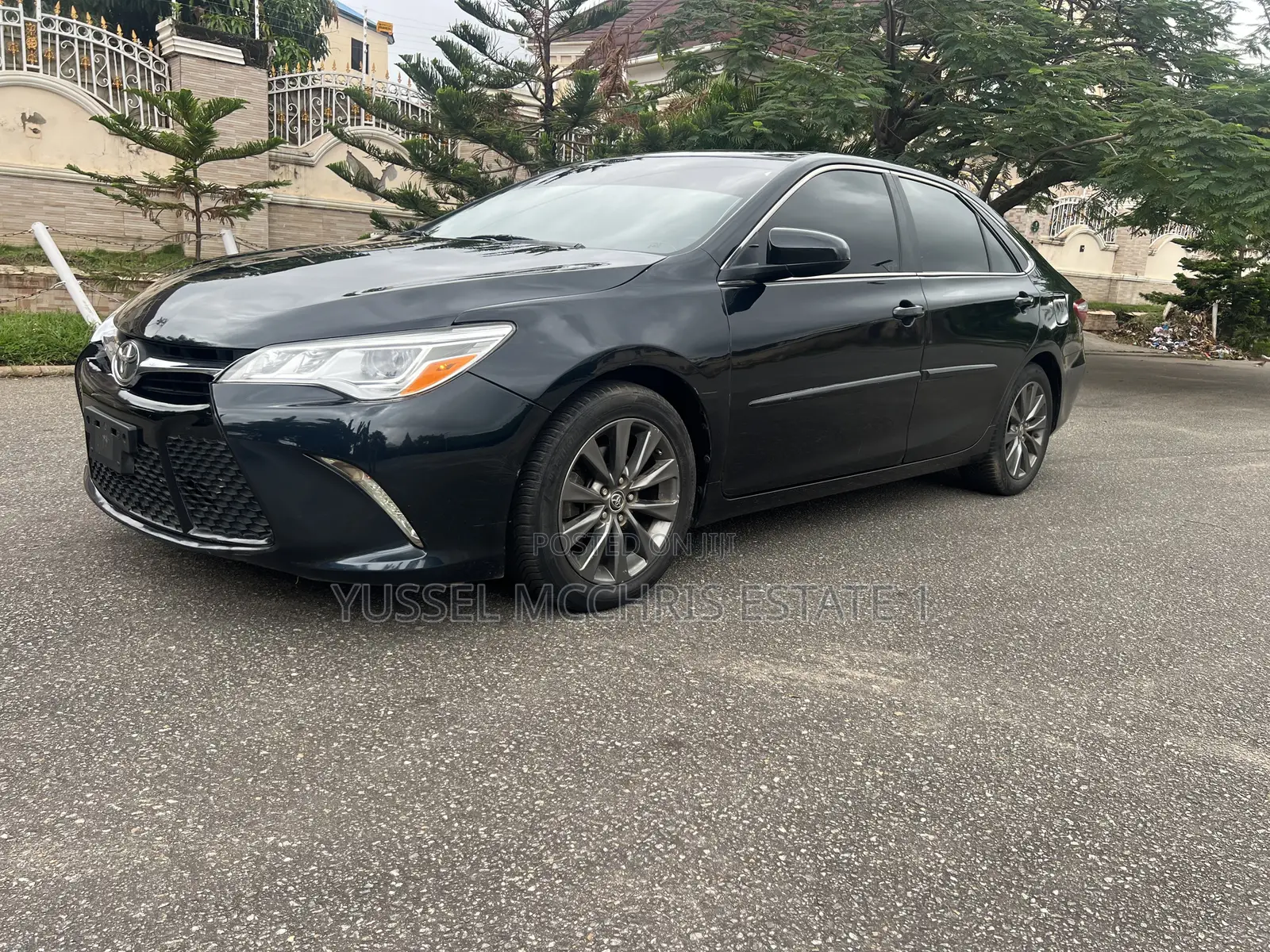 Toyota Camry XLE V6 4dr Sedan (3.6L 6cyl 6A) 2016 Blue