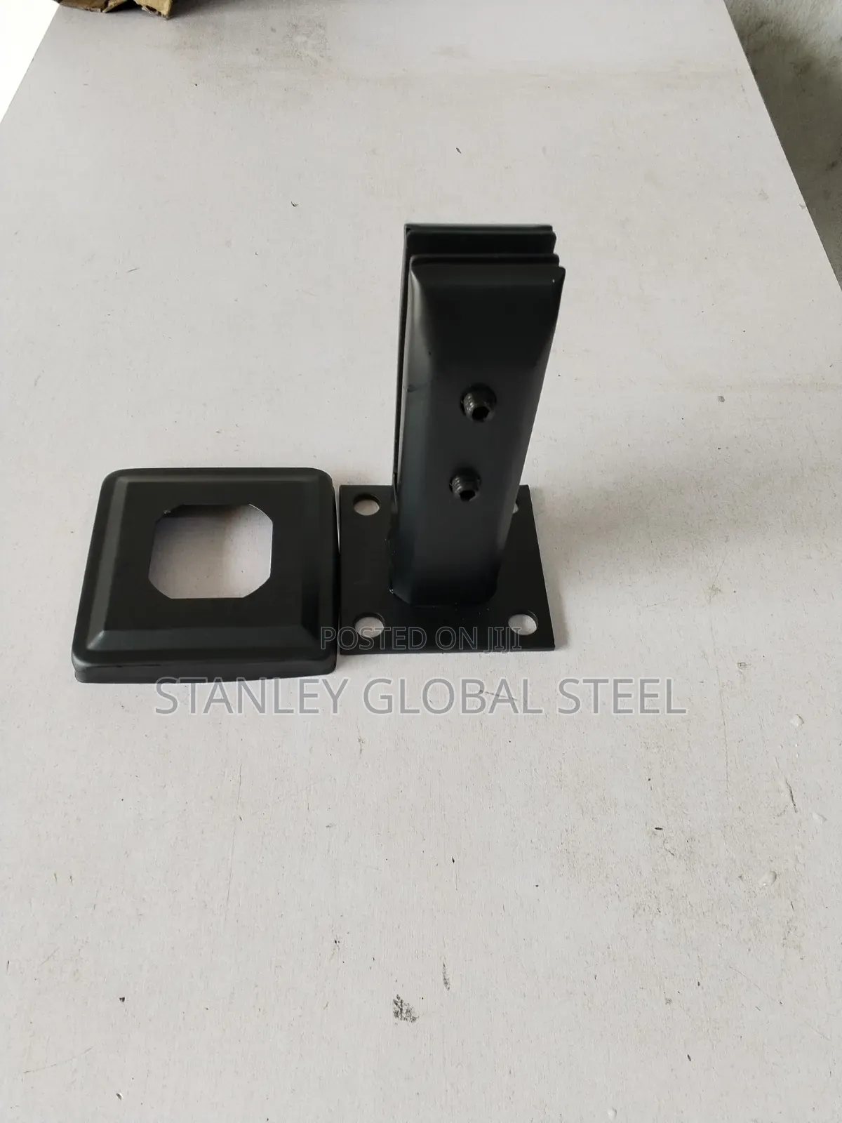 Black Spigot 160mm