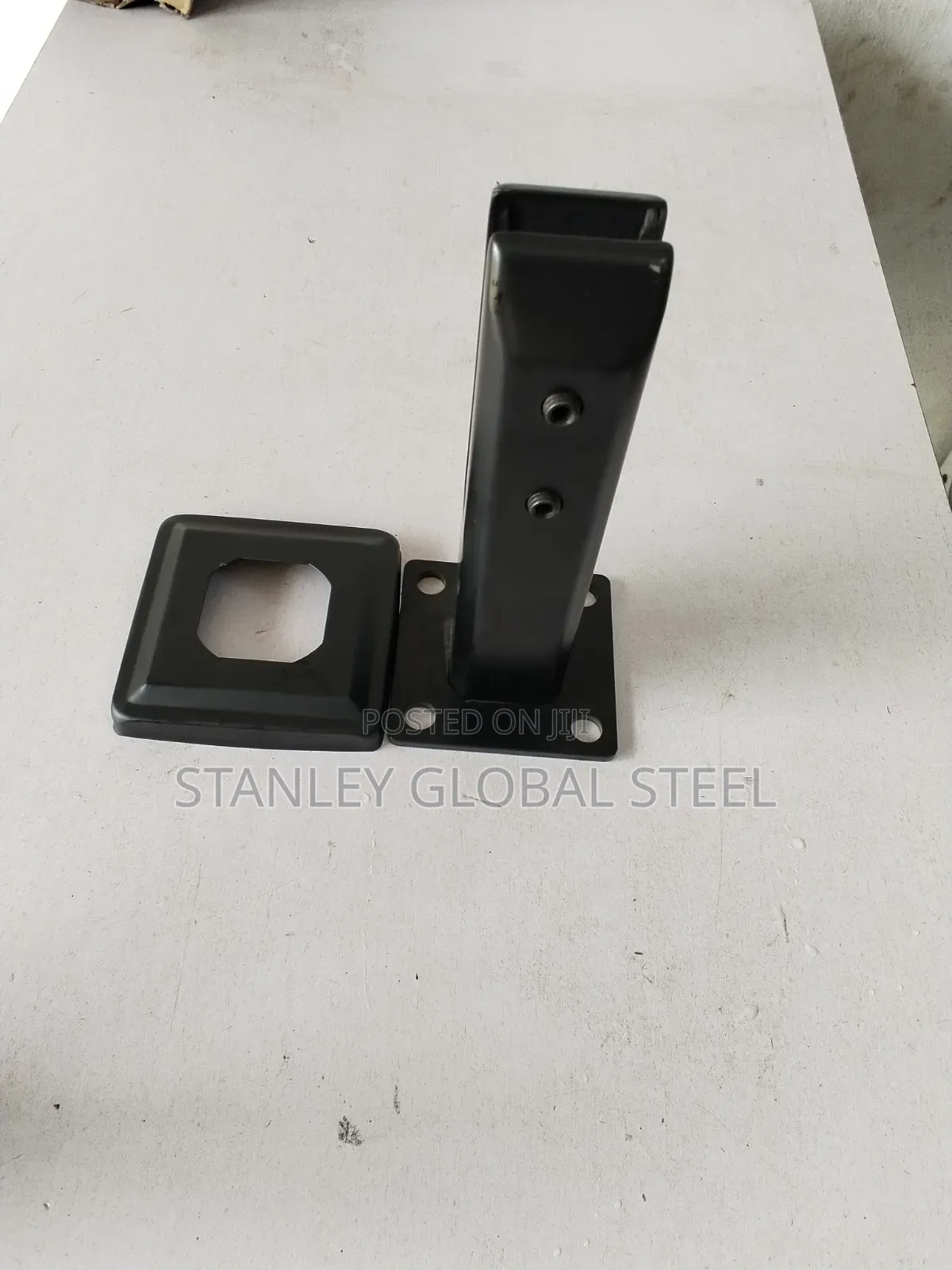 Black Spigot 160mm
