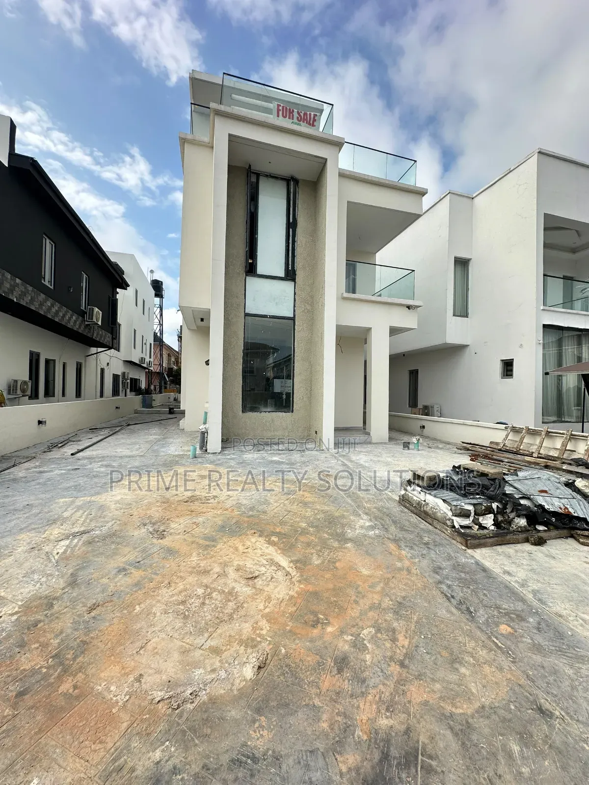 4bdrm Duplex in Osapa london for sale