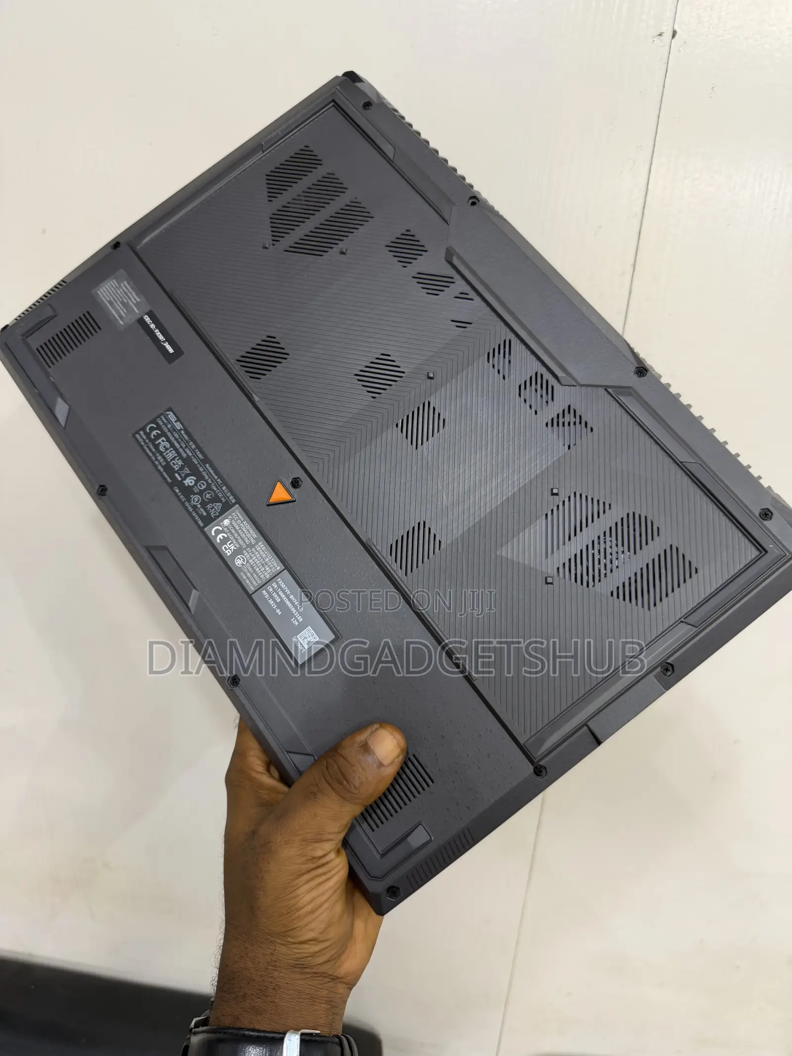 Laptop Asus TUF Dash F15 8GB AMD Ryzen 9 SSD 1T