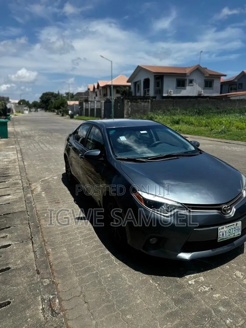 Toyota Corolla LE Eco 4dr Sedan (1.8L 4cyl CVT) 2015 Gray