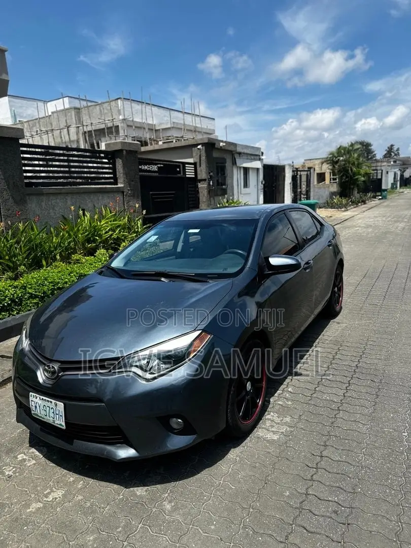 Toyota Corolla LE Eco 4dr Sedan (1.8L 4cyl CVT) 2015 Gray