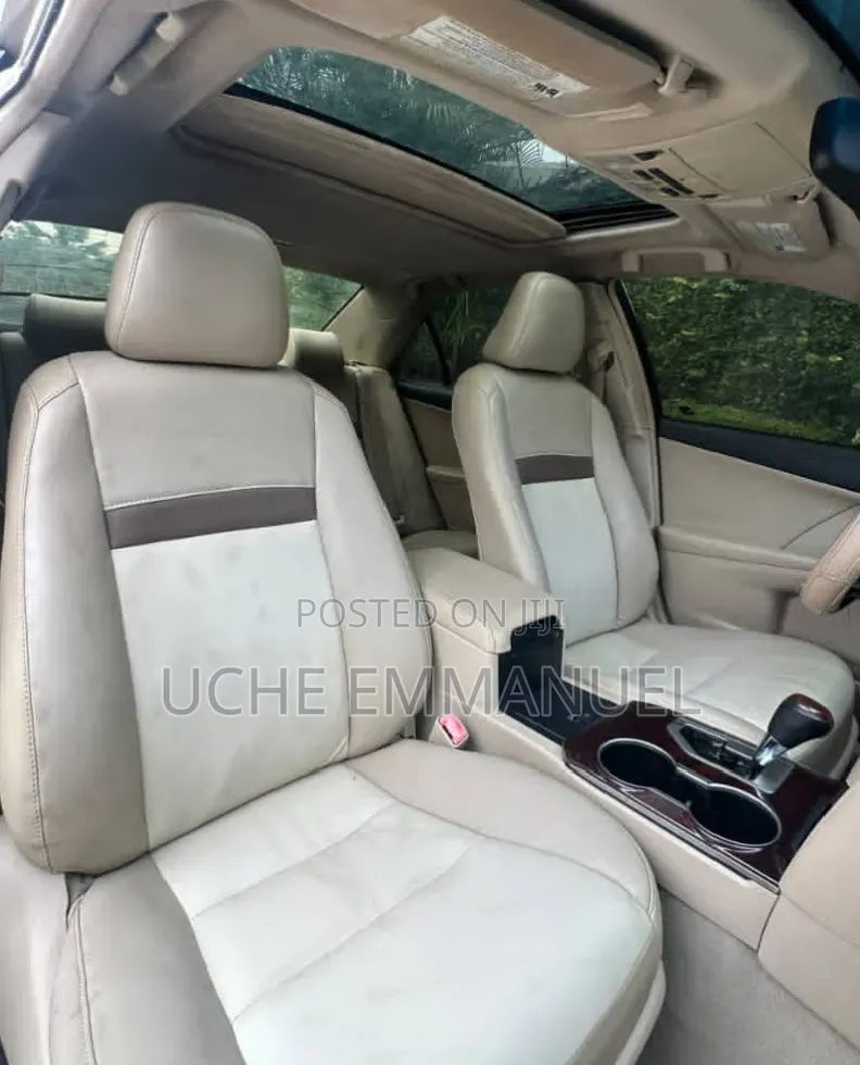 Toyota Camry 2012 Gold