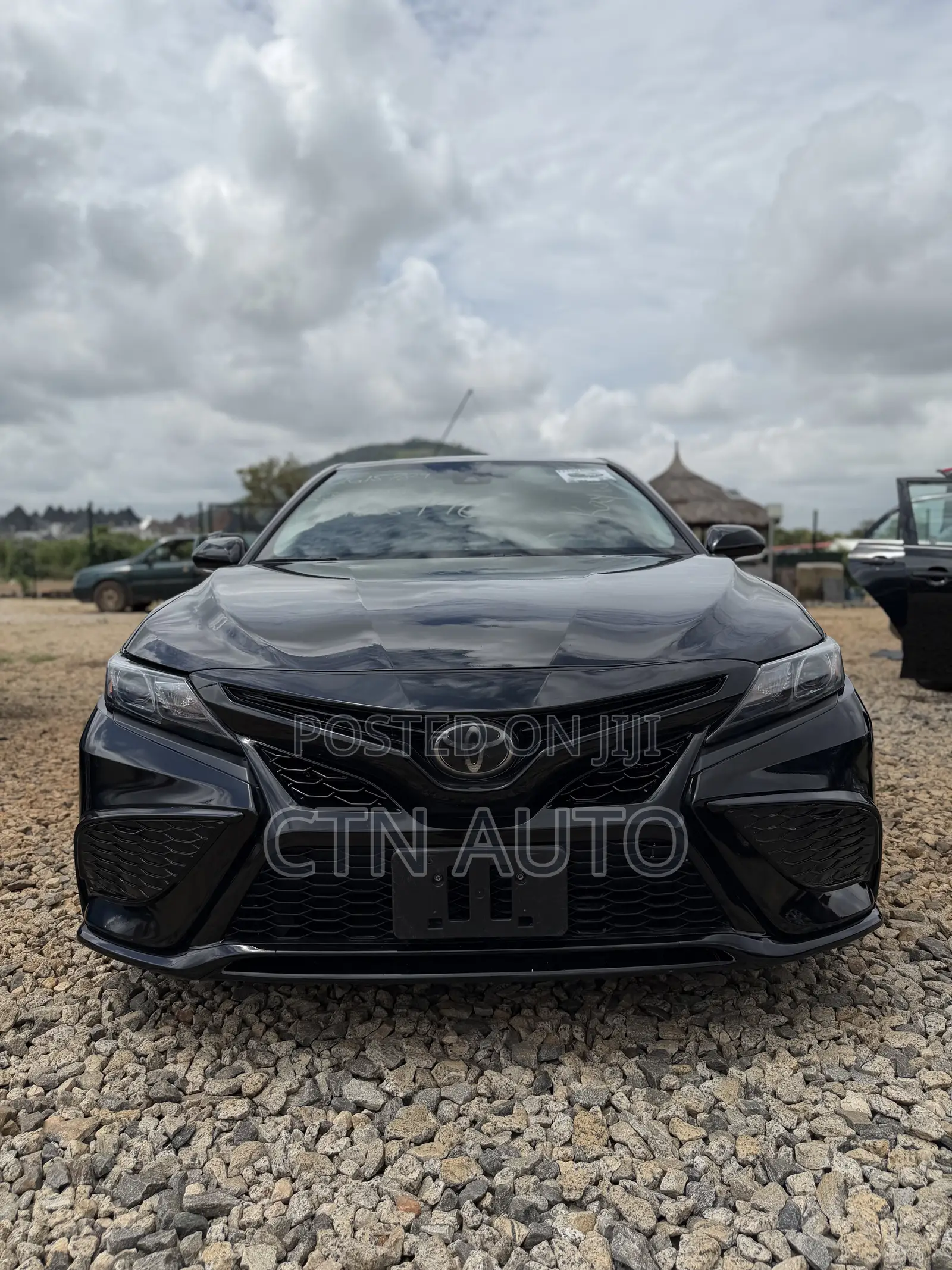Toyota Camry SE 2023 Black