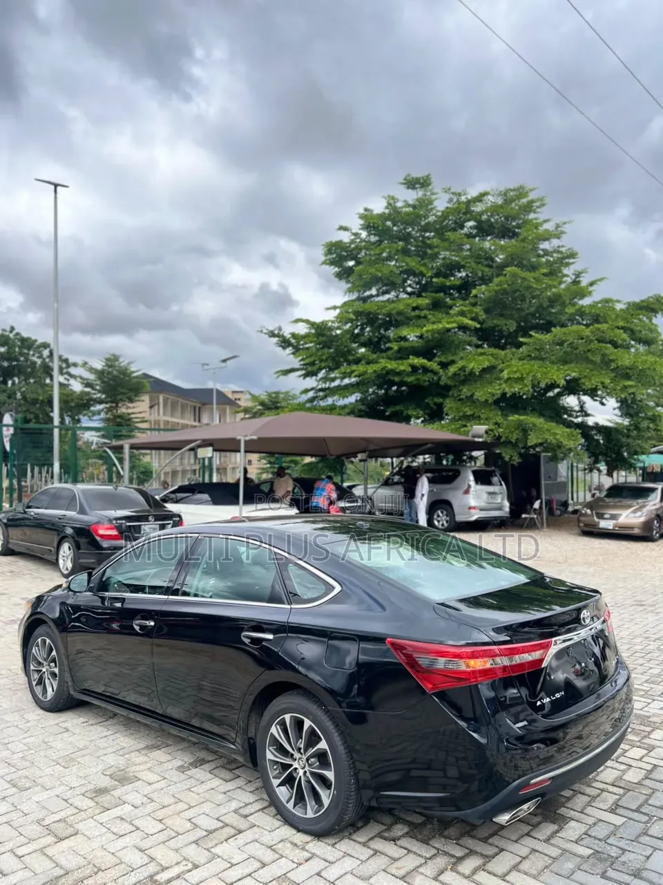 Toyota Avalon XLE Premium FWD Sedan (3.6L 6cyl 6A) 2016 Blue