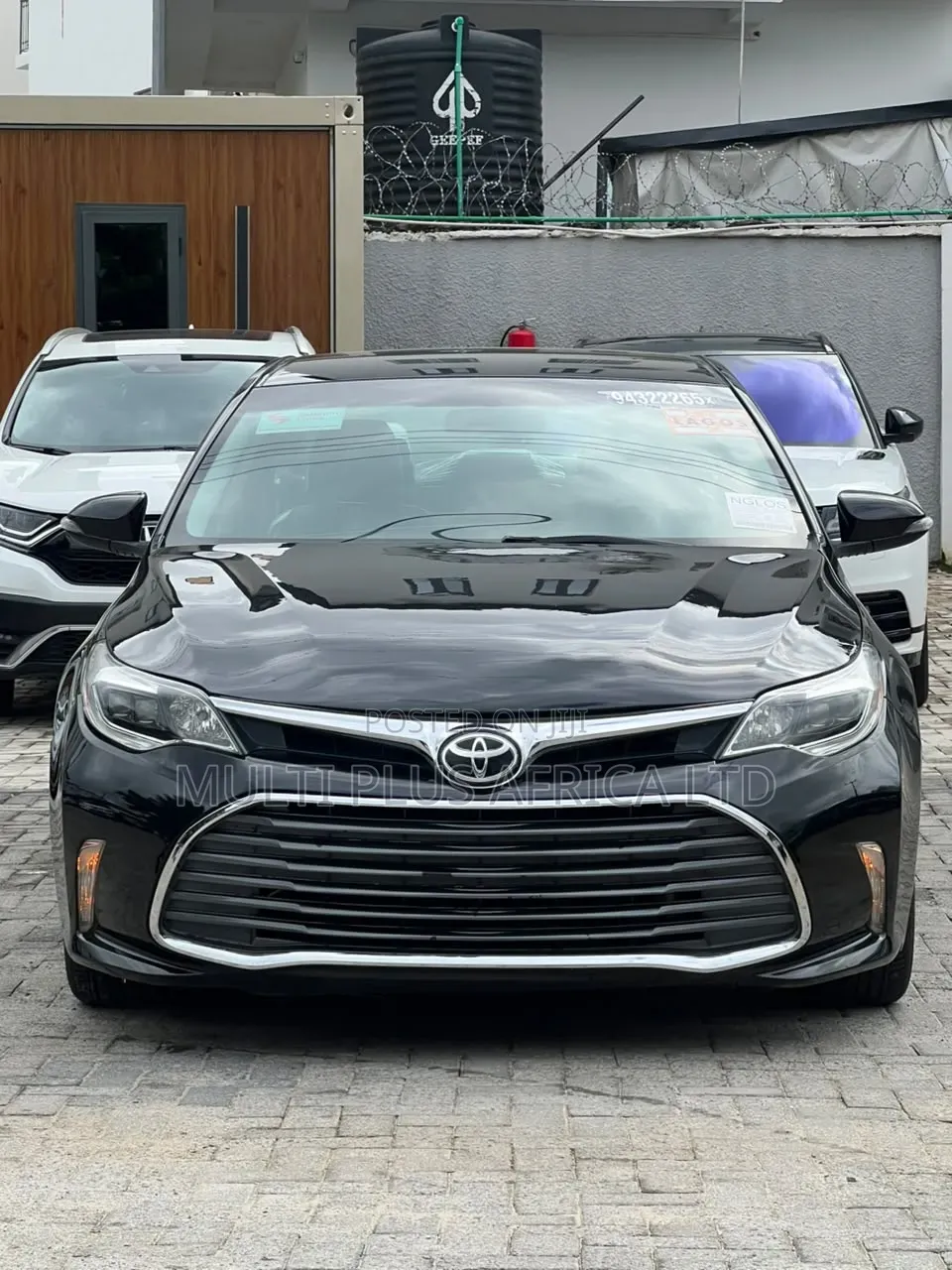 Toyota Avalon XLE Premium FWD Sedan (3.6L 6cyl 6A) 2016 Blue