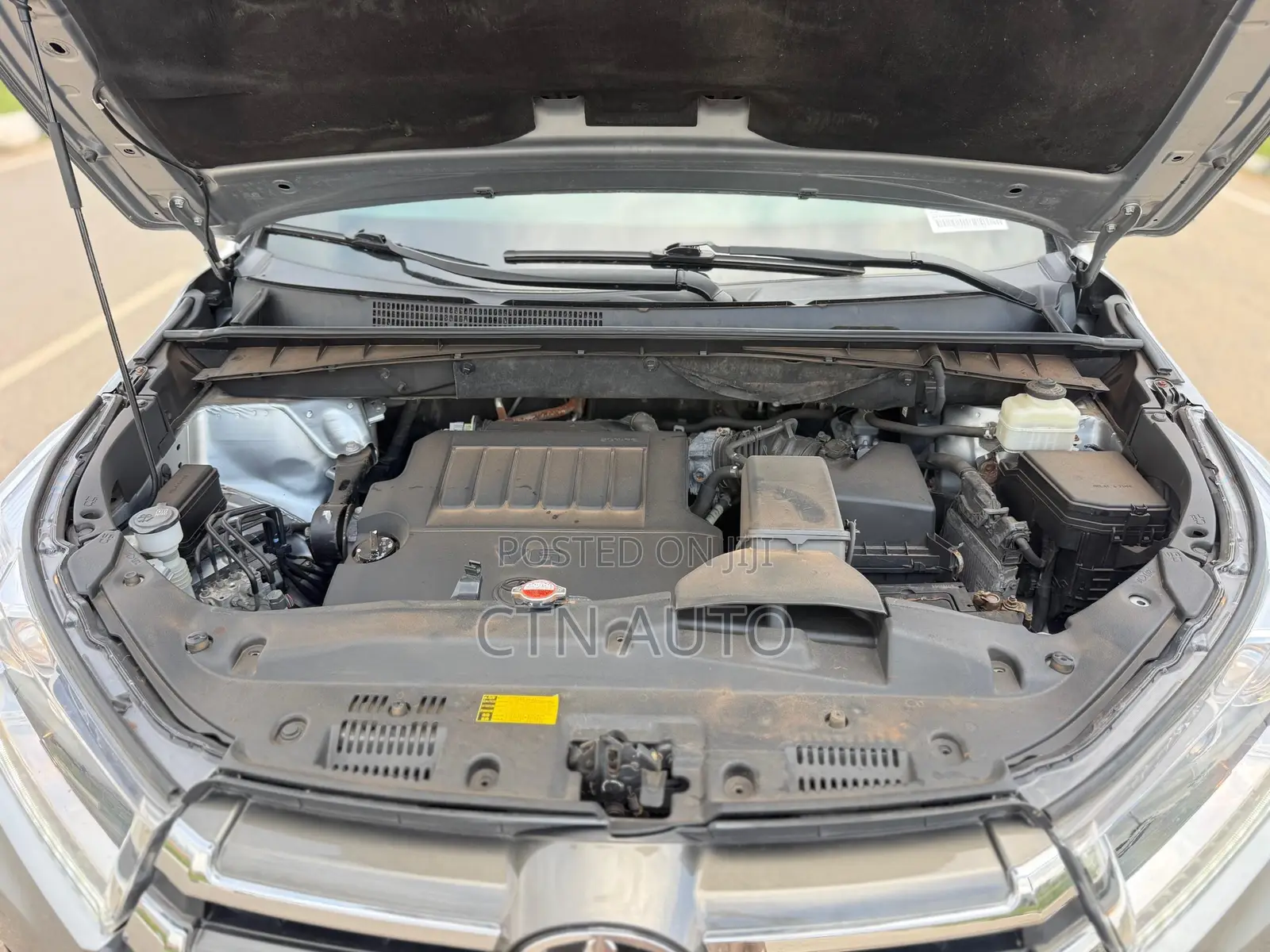 Toyota Highlander XLE V6 4x4 (3.5L 6cyl 6A) 2016 Silver