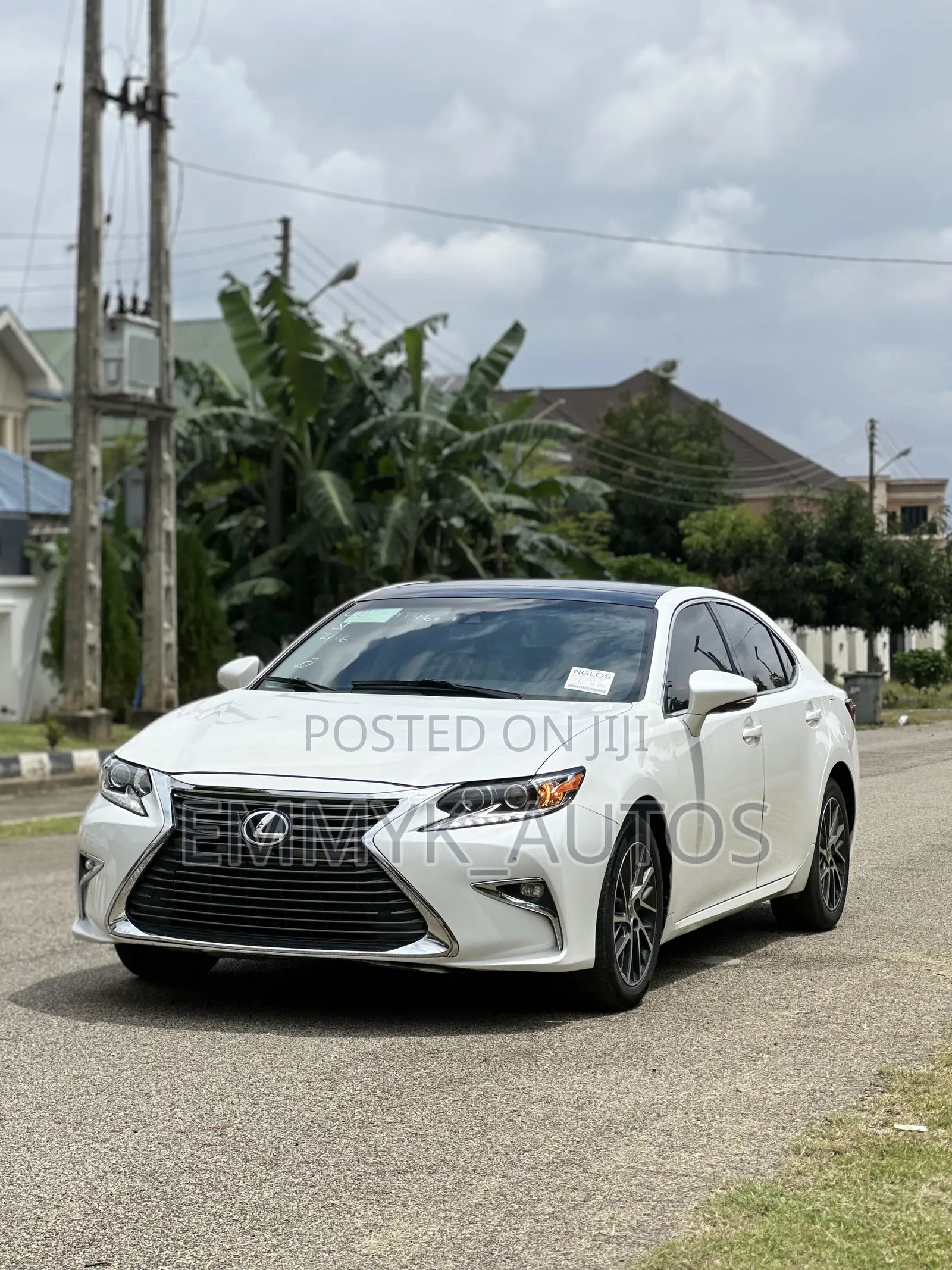 Lexus ES 350 FWD 2017 White
