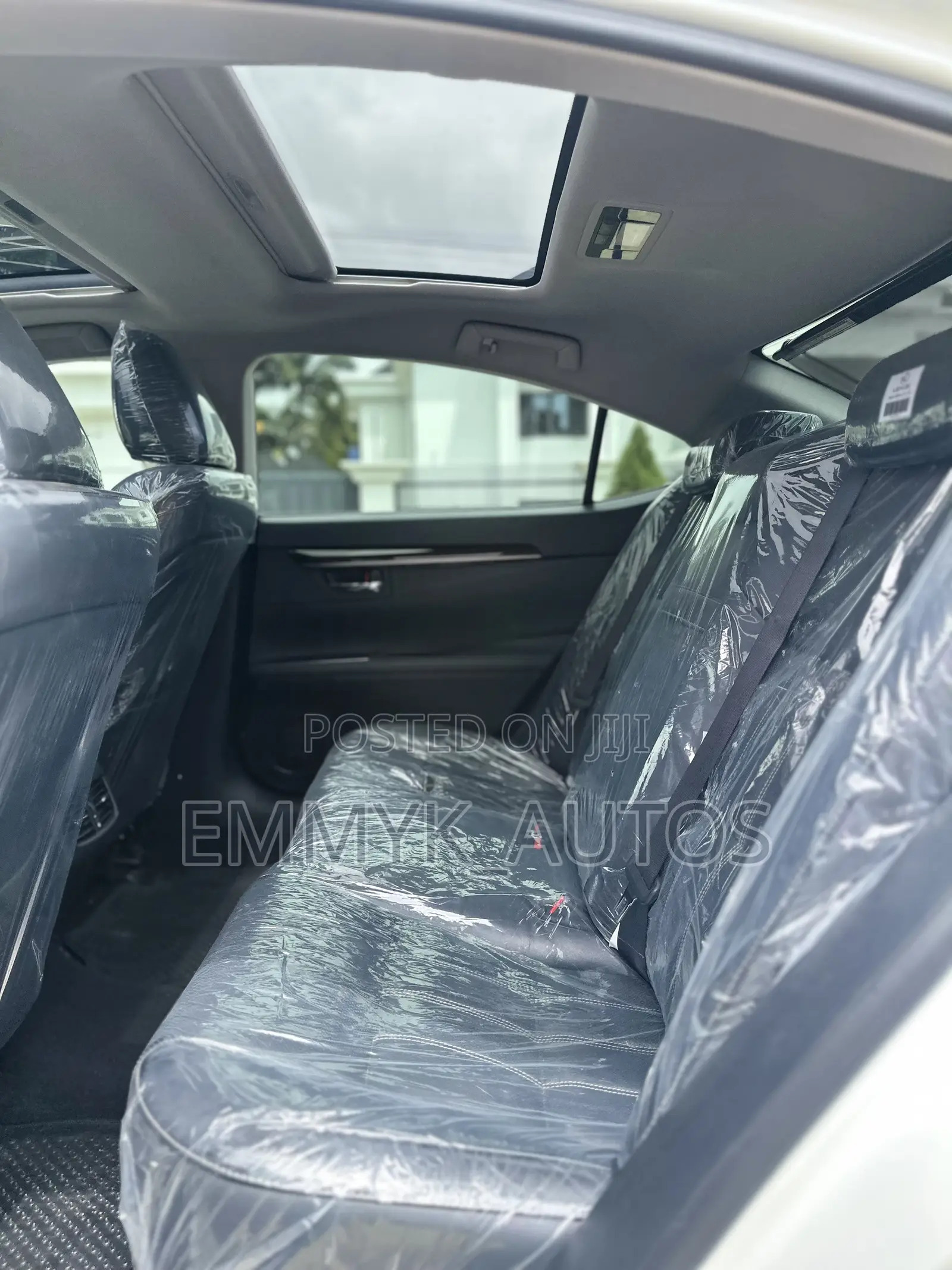 Lexus ES 350 FWD 2017 White