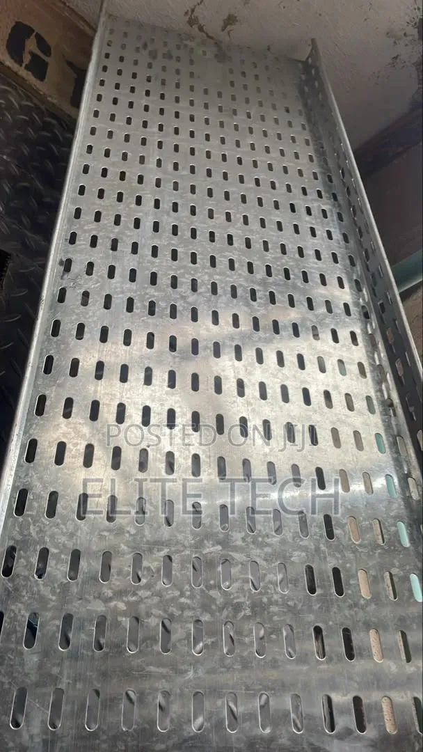 High-Quality 300mm Galvanized Cable Tray (Perforated) – Heavy Duty