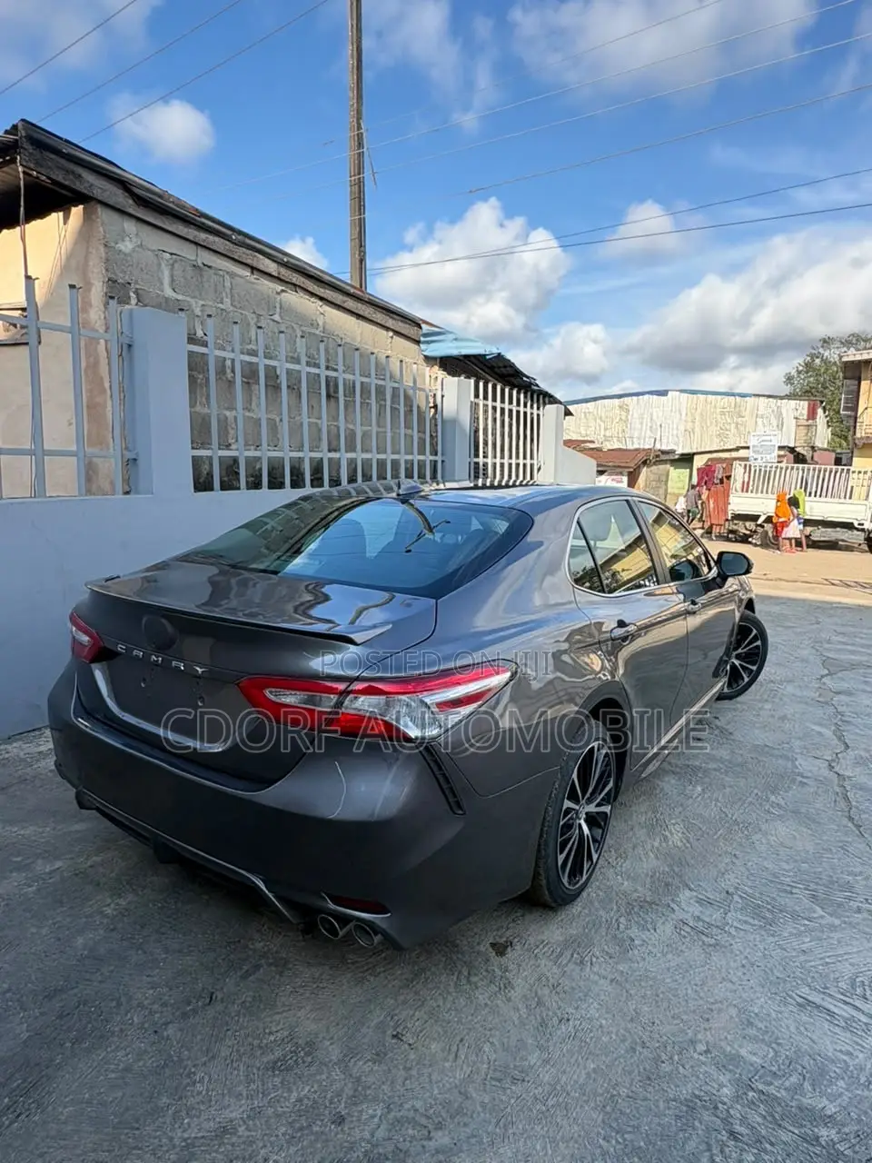 Toyota Camry SE FWD 2020 Gray