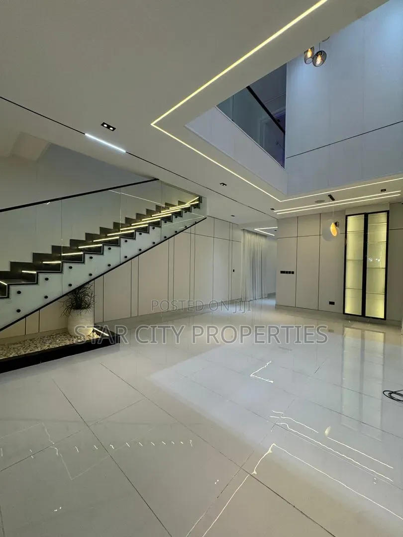 6bdrm Duplex in Orchid Lekki for sale