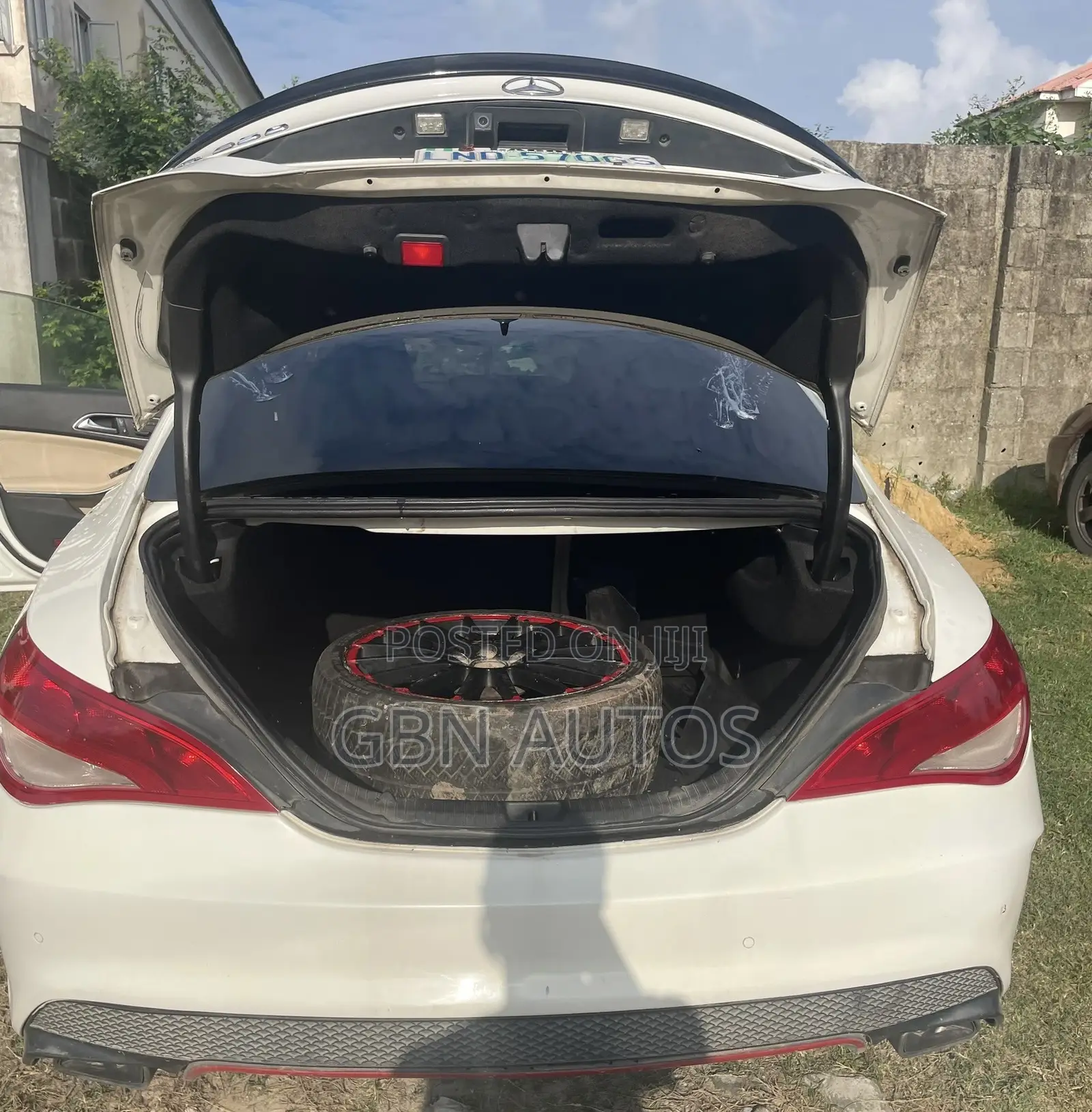 Mercedes-Benz CLA-Class CLA 250 4MATIC Sedan 2014 White