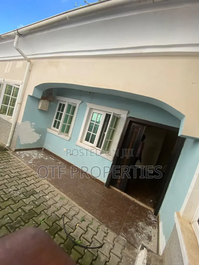 3bdrm Apartment in Fo1, Kubwa for rent