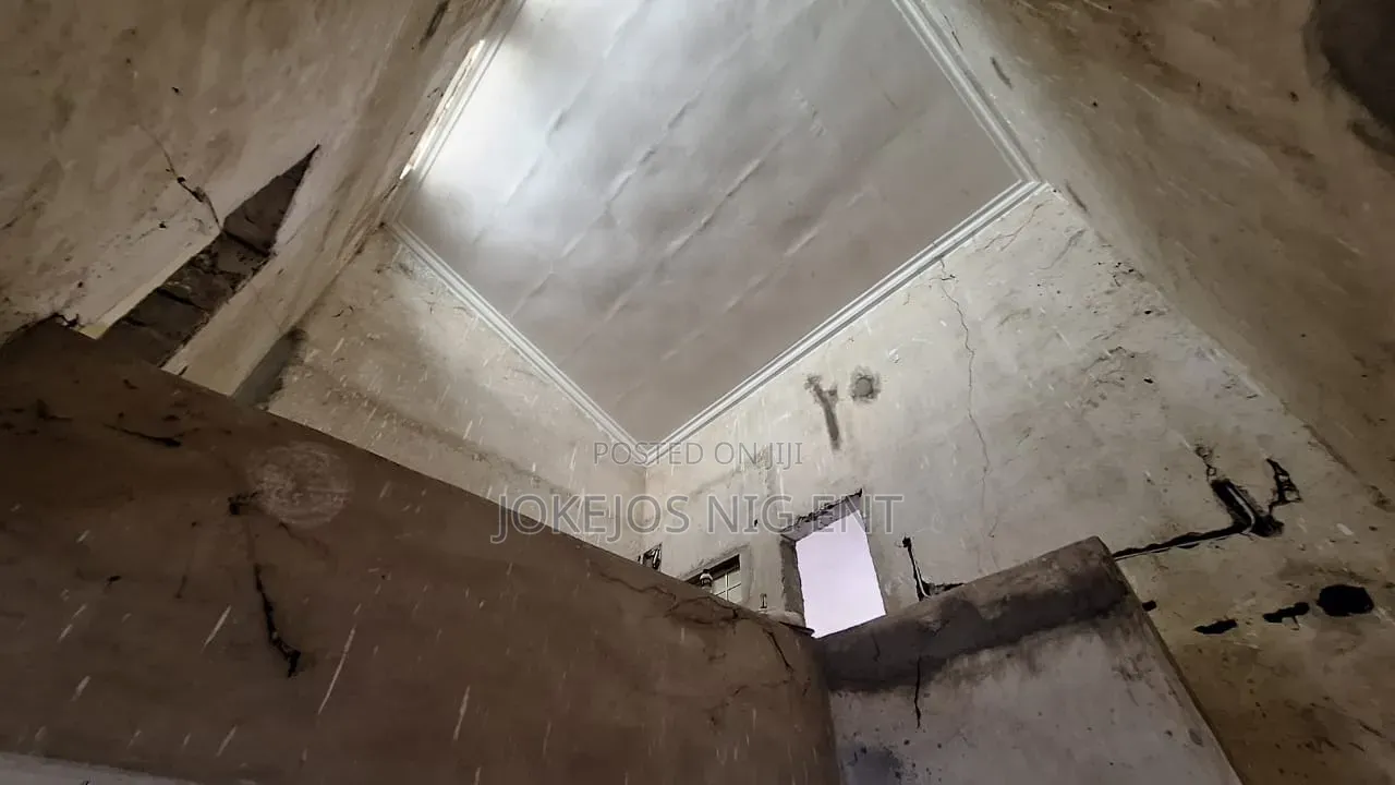 3bdrm Townhouse/Terrace in Lekki Garden Phase 2 for sale