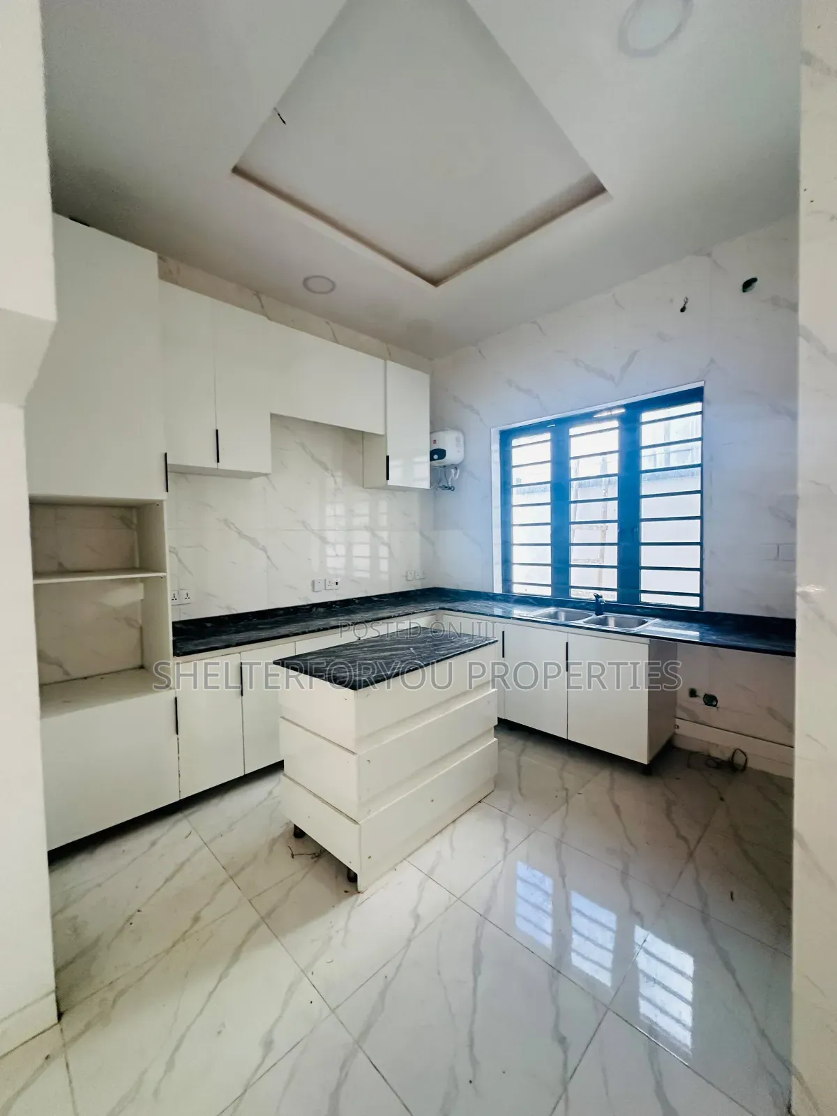 2bdrm Duplex in Lekki Expressway for rent